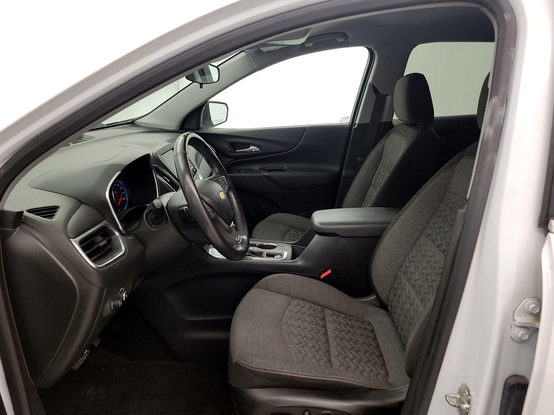 Thumbnail: 2022 Chevrolet Equinox - 11