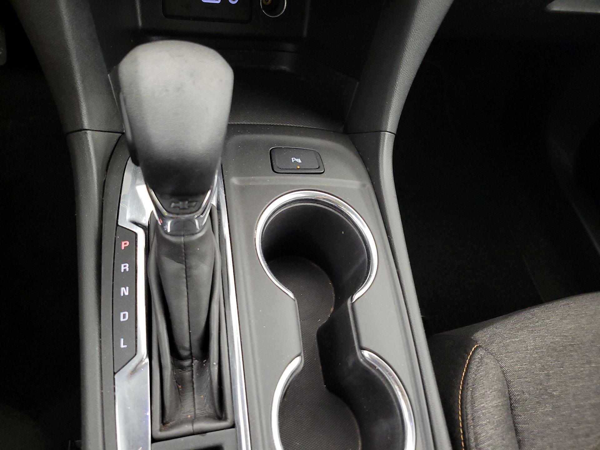 Thumbnail: 2022 Chevrolet Equinox - 17