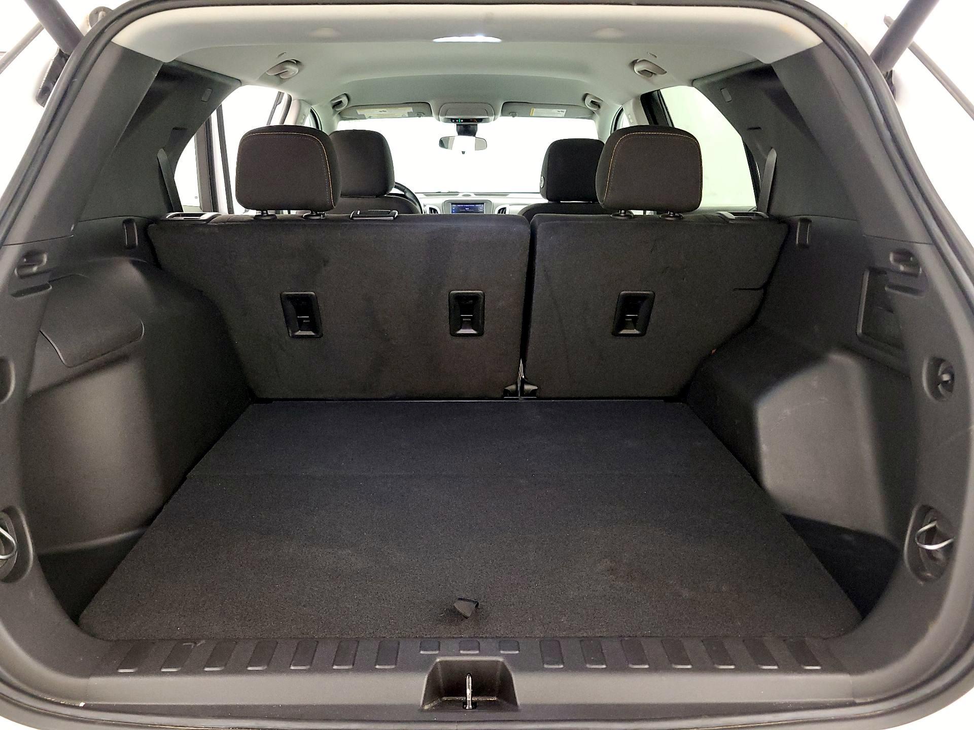 Thumbnail: 2022 Chevrolet Equinox - 20