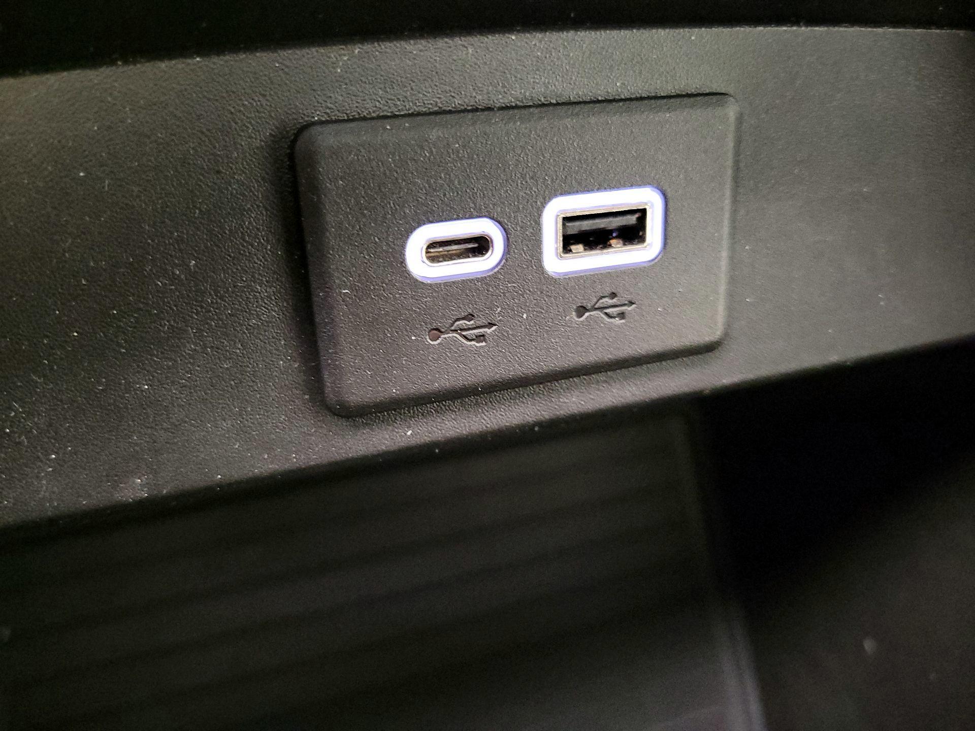 Thumbnail: 2022 GMC Yukon - 18