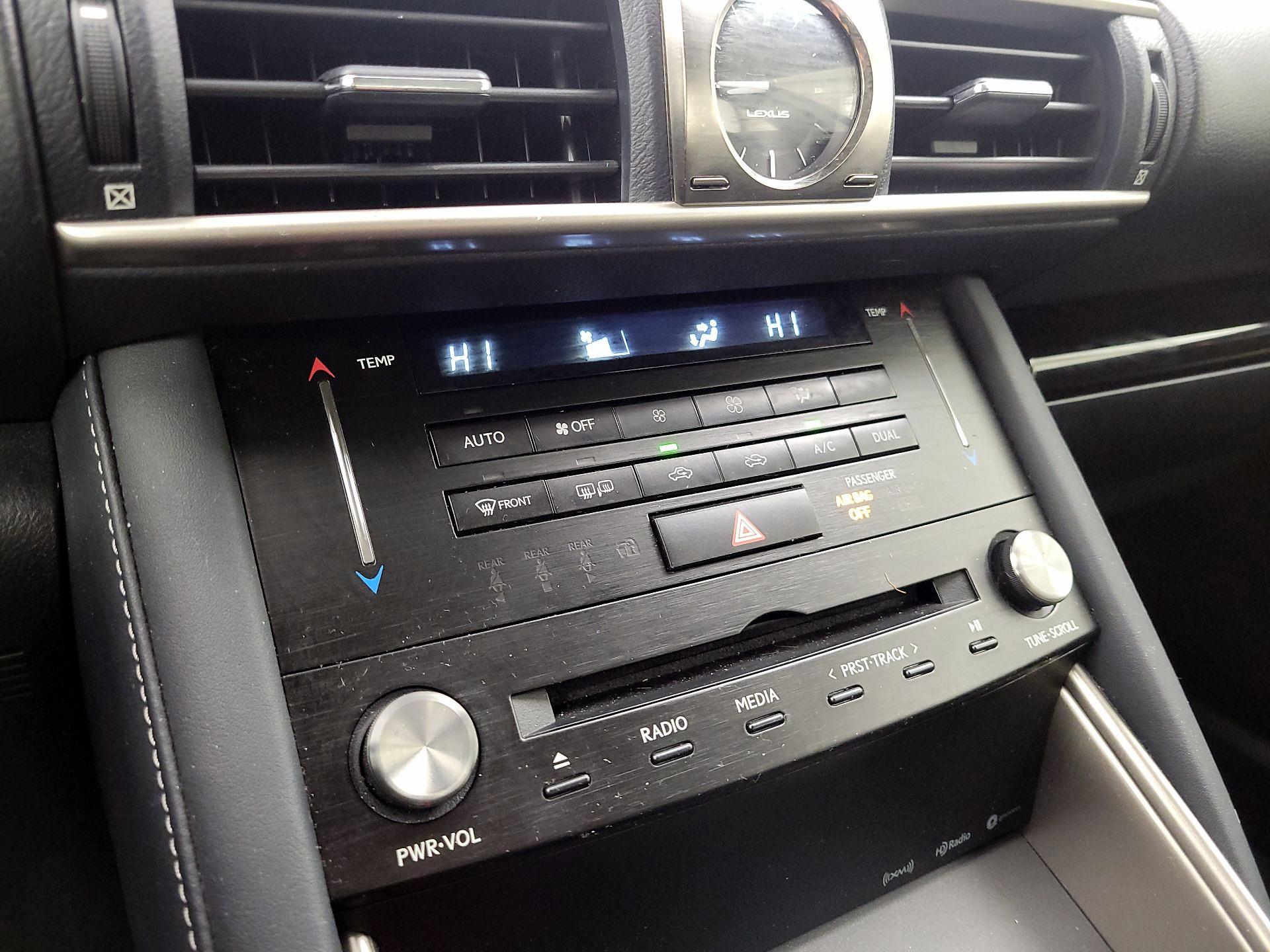 Thumbnail: 2018 Lexus IS - 16