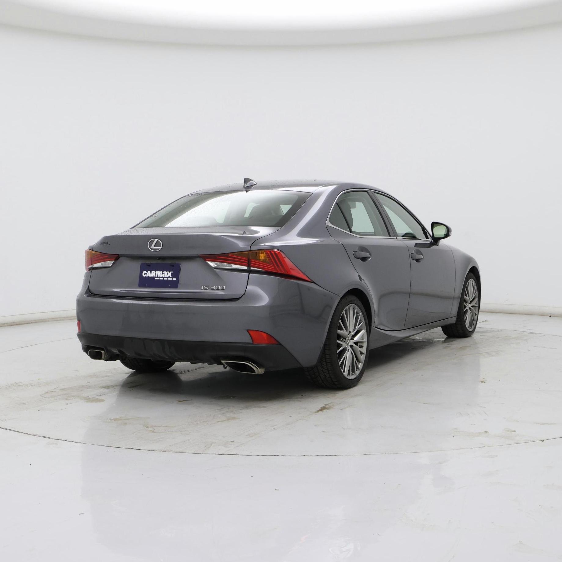 Thumbnail: 2018 Lexus IS - 8