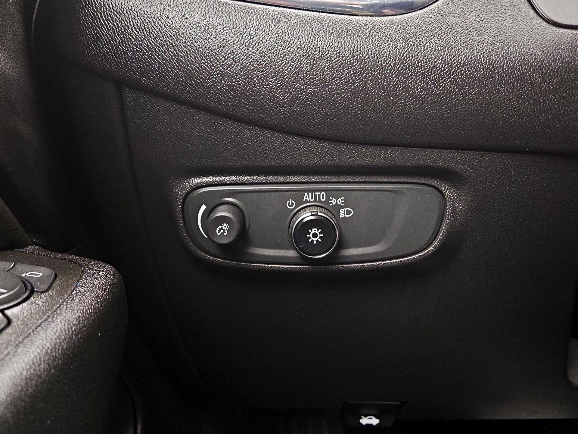 Thumbnail: 2023 Chevrolet Equinox - 13