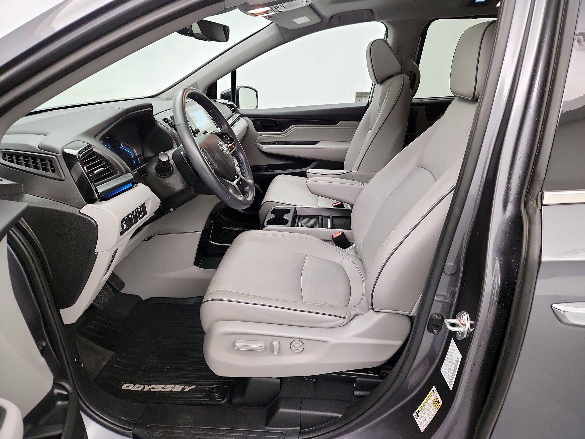 Thumbnail: 2022 Honda Odyssey - 11