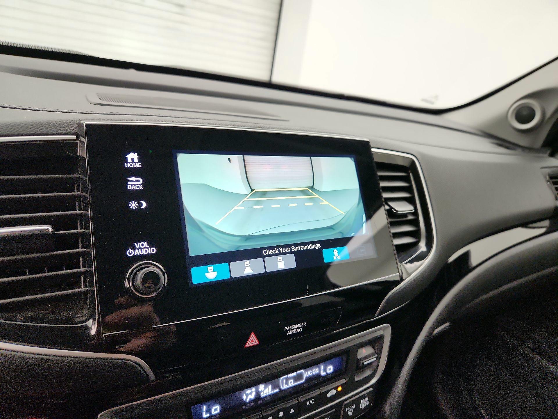 Thumbnail: 2020 Honda Pilot - 14