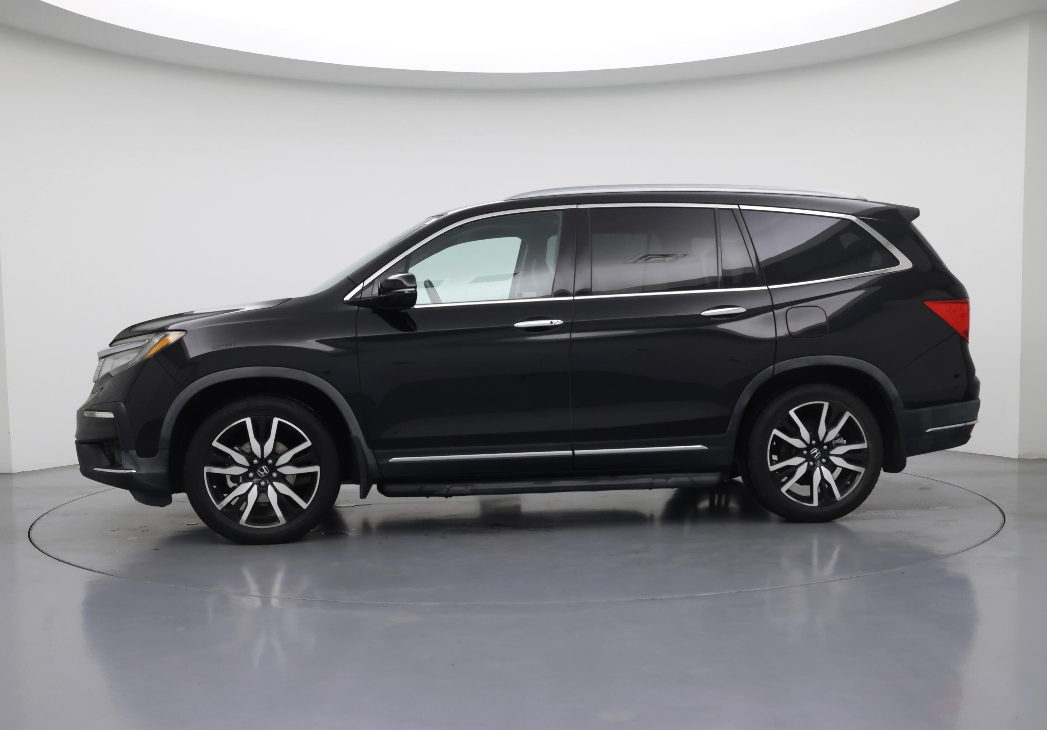 Thumbnail: 2020 Honda Pilot - 3