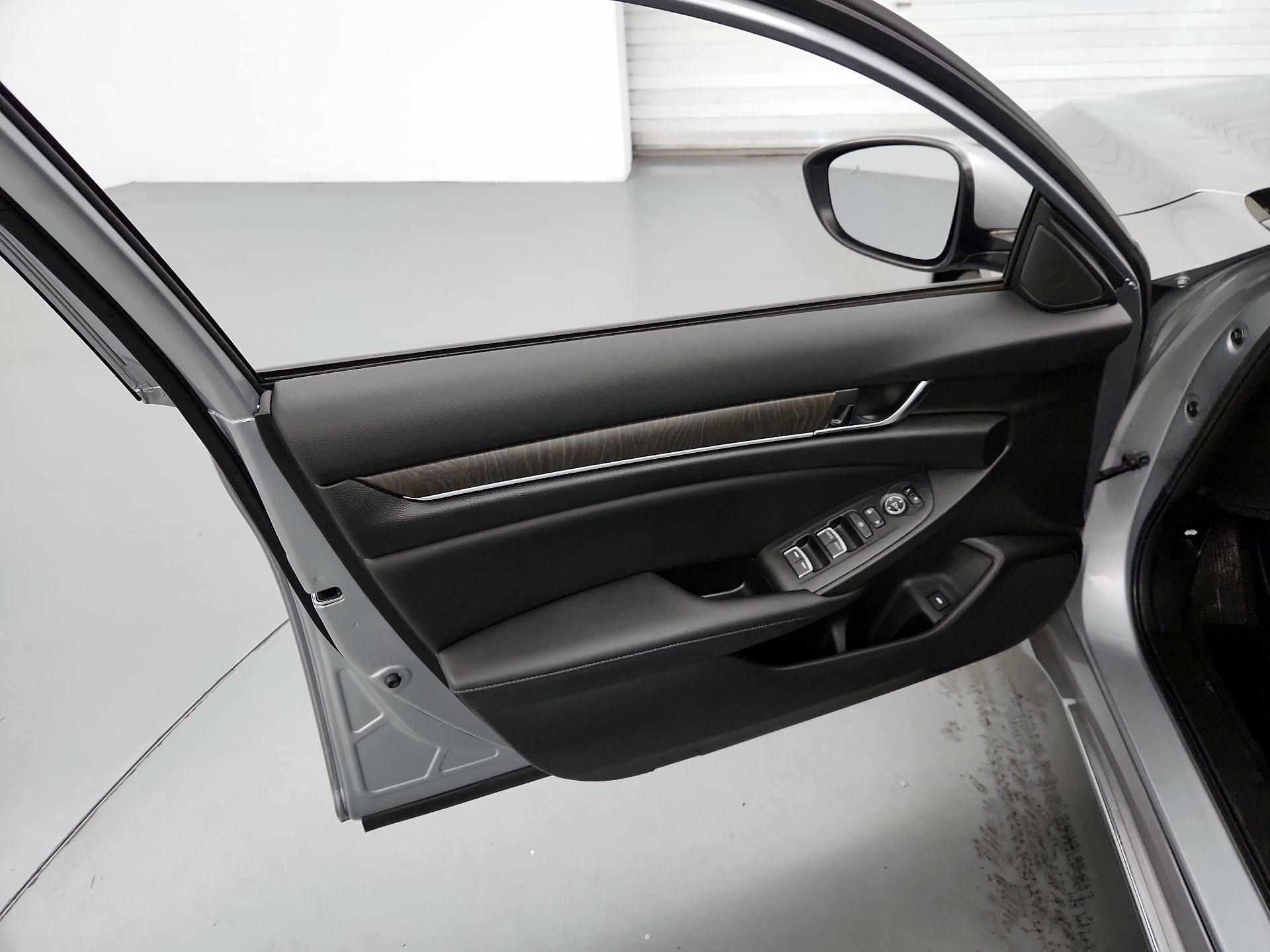 Thumbnail: 2021 Honda Accord - 12