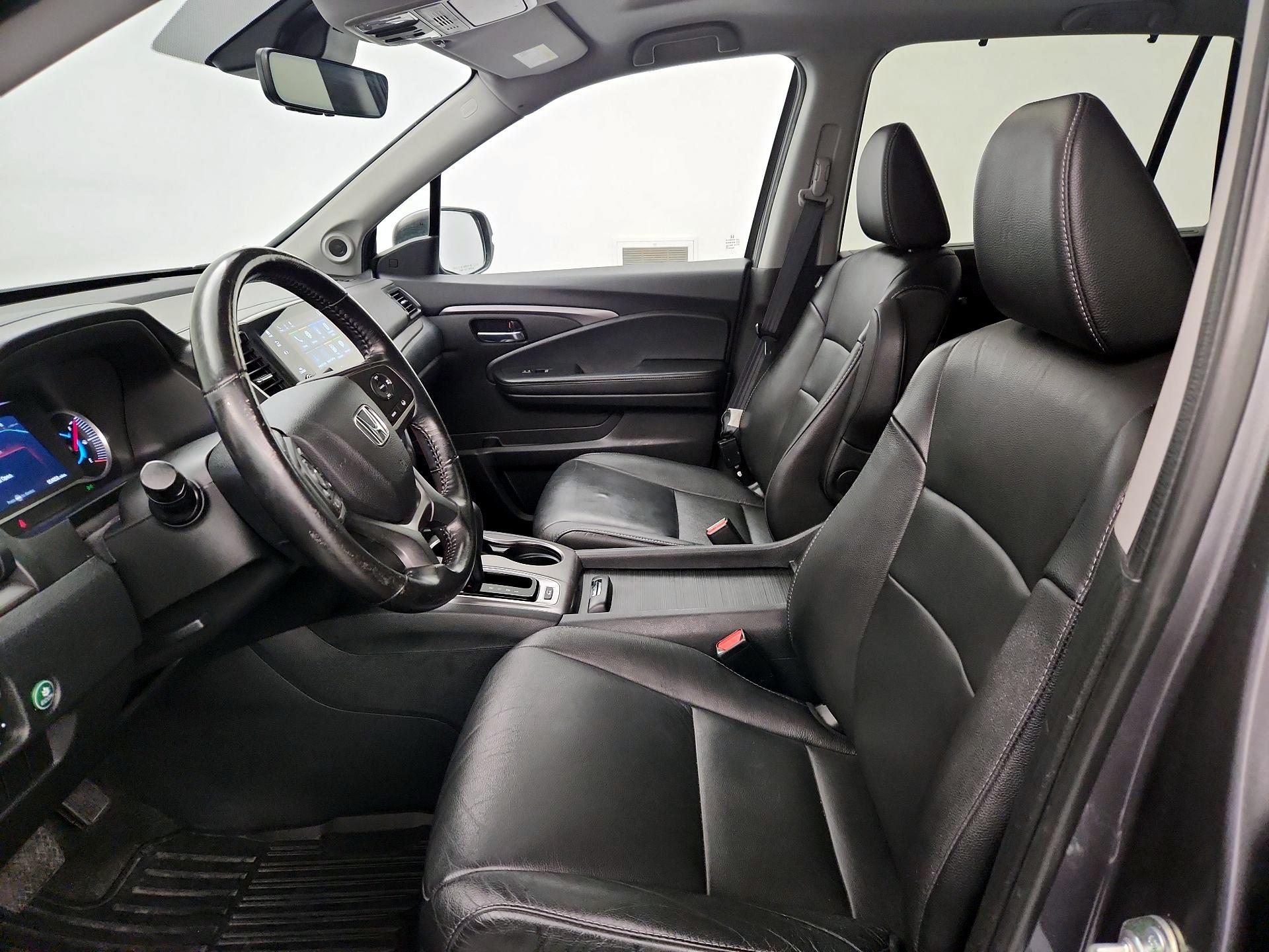 Thumbnail: 2020 Honda Pilot - 11