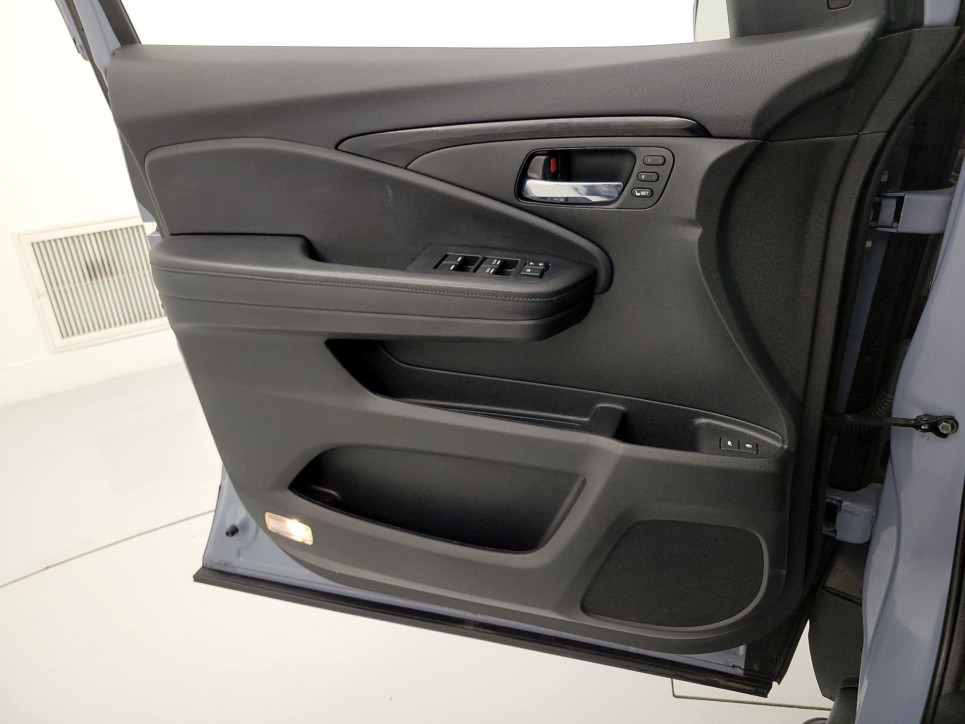 Thumbnail: 2022 Honda Pilot - 12