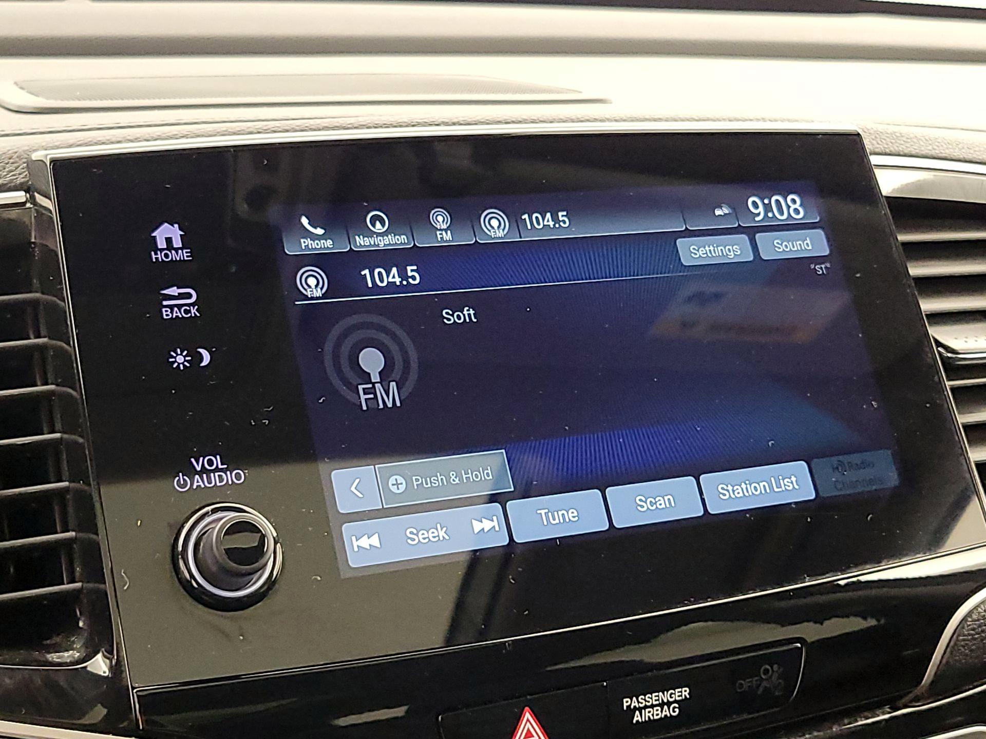 Thumbnail: 2022 Honda Pilot - 16