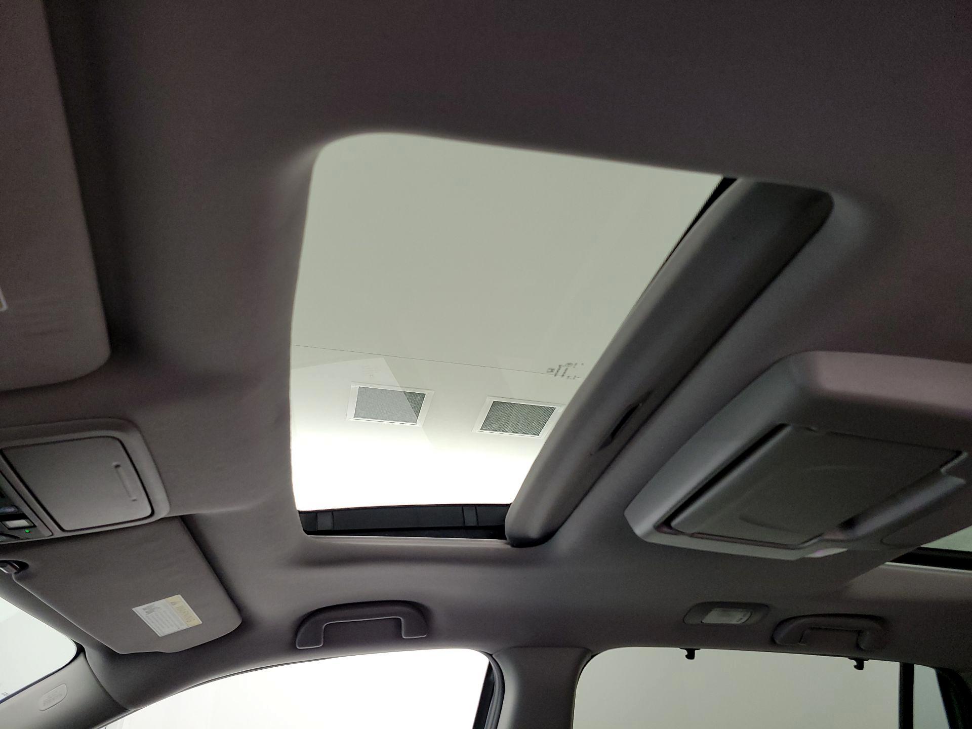 Thumbnail: 2022 Honda Pilot - 20