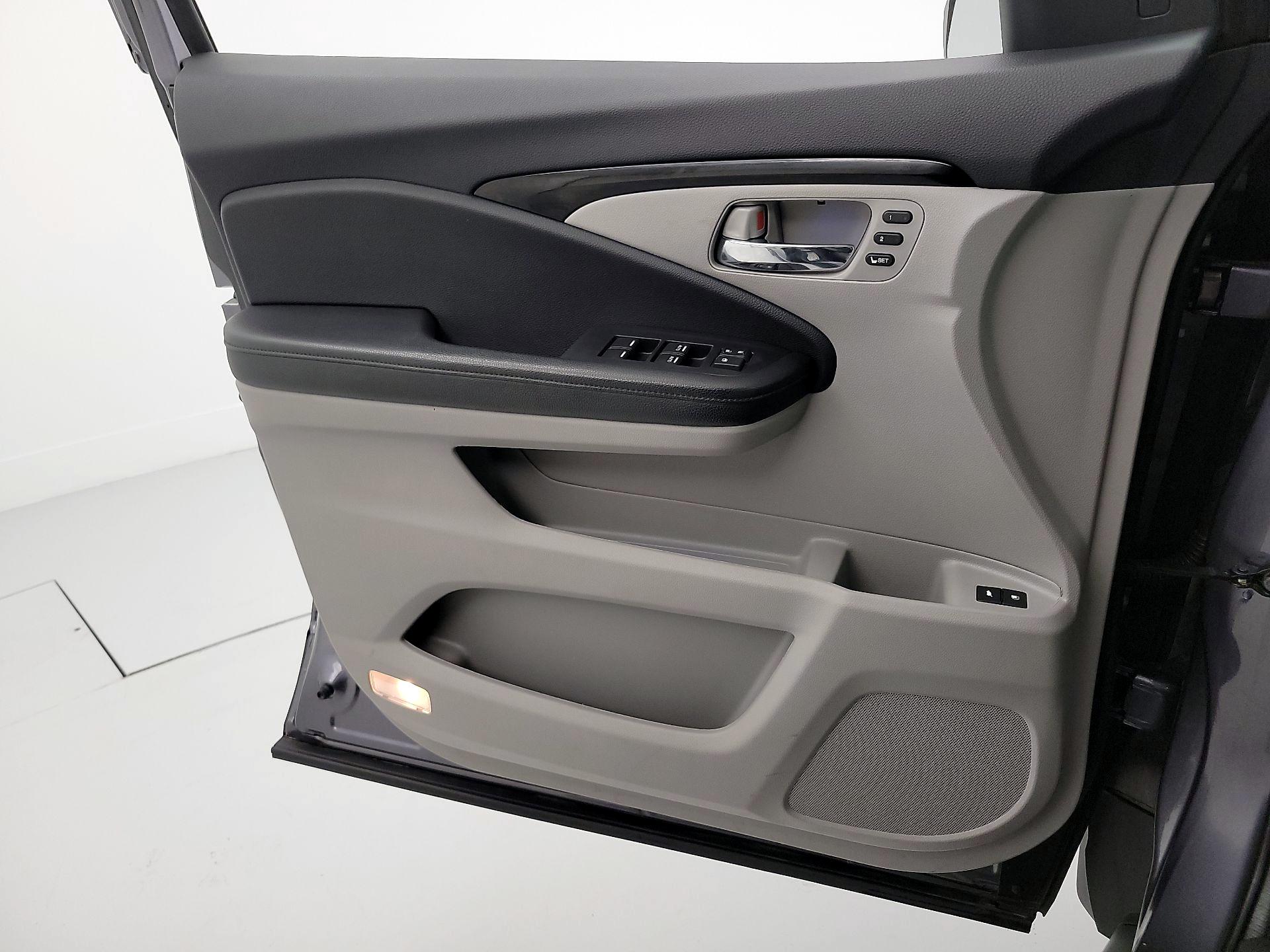 Thumbnail: 2022 Honda Pilot - 12