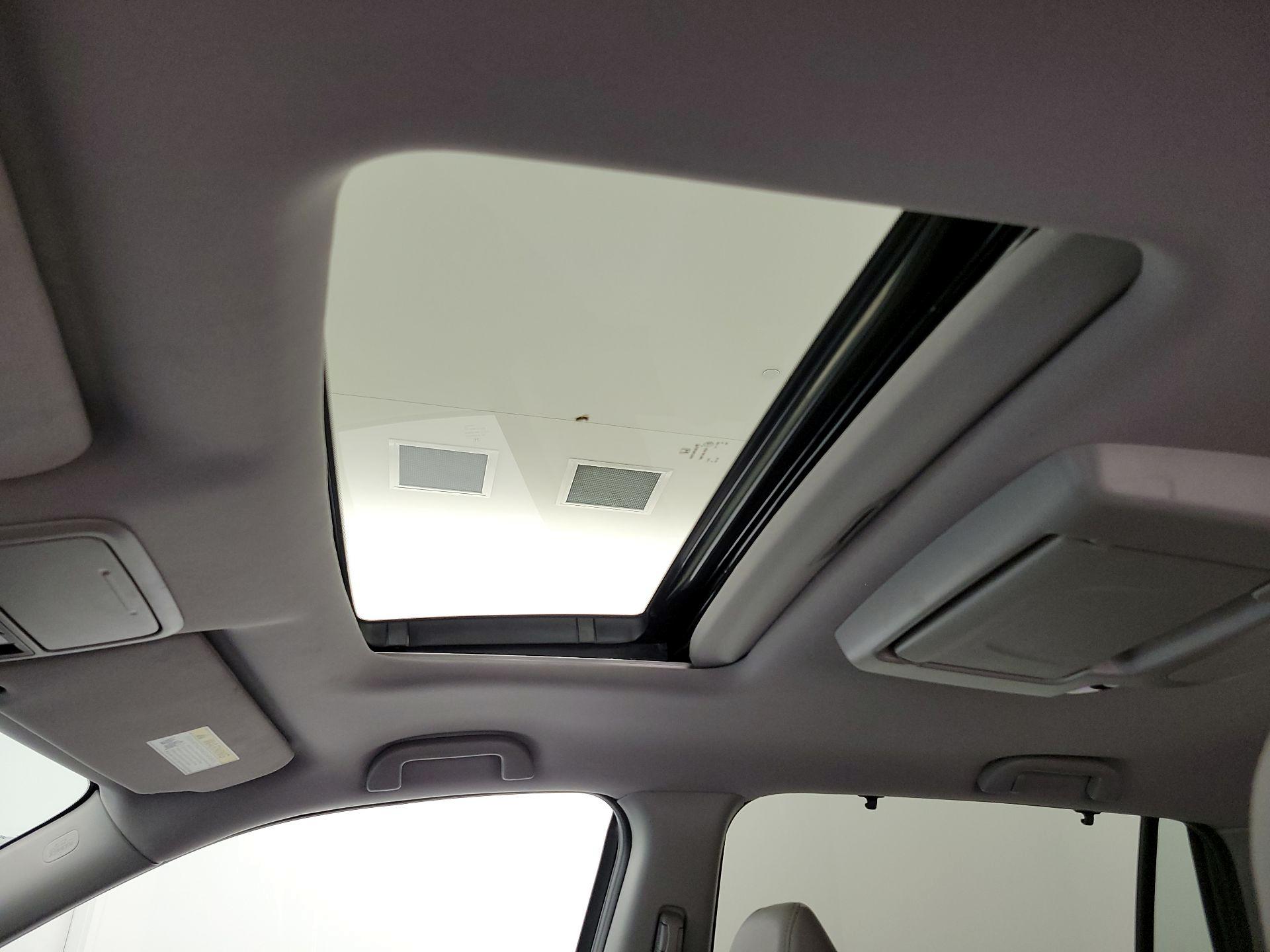 Thumbnail: 2022 Honda Pilot - 20