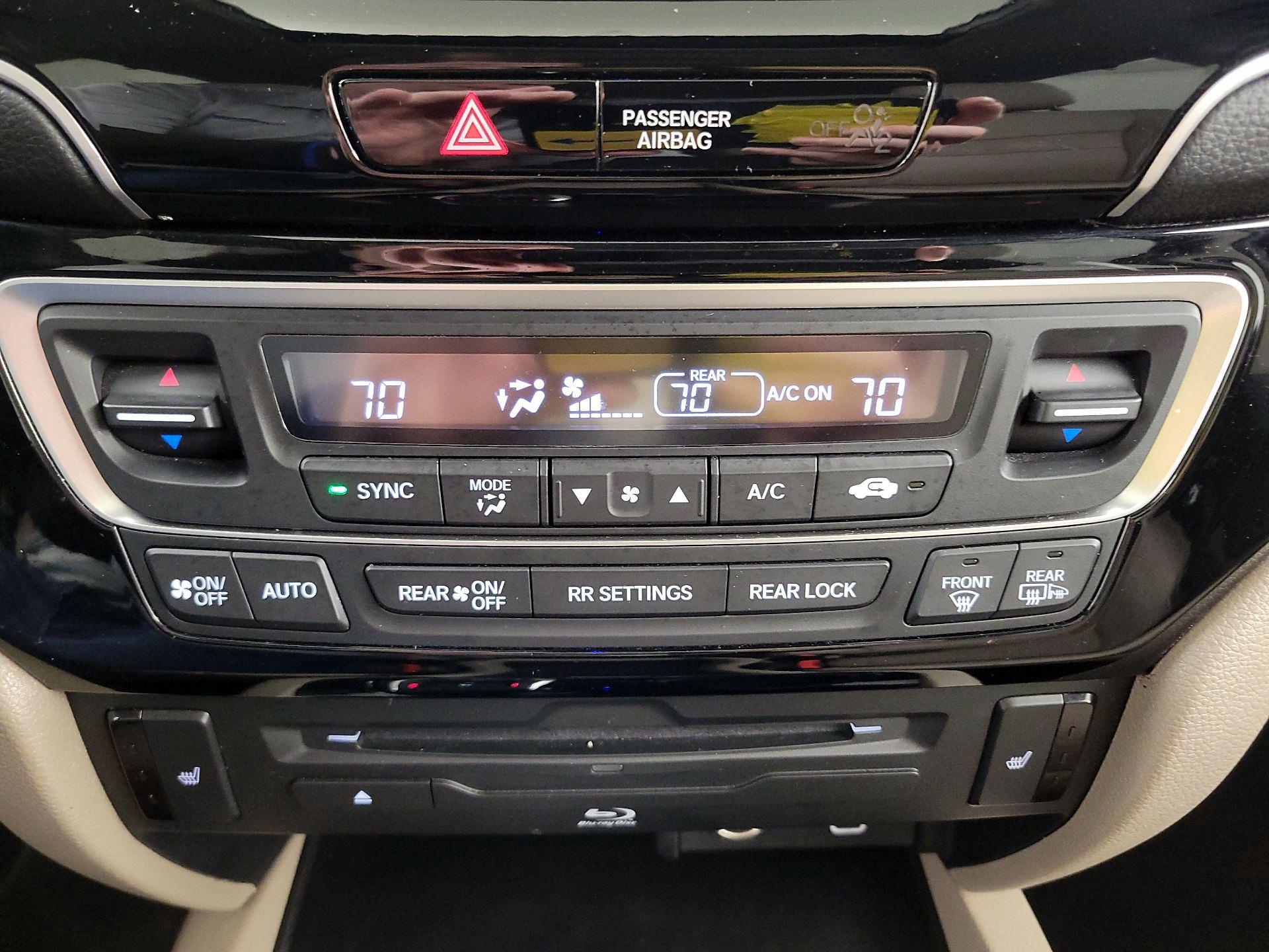 Thumbnail: 2022 Honda Pilot - 17