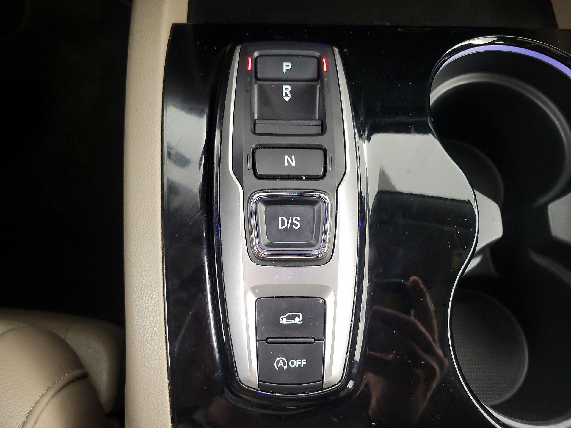 Thumbnail: 2022 Honda Pilot - 18