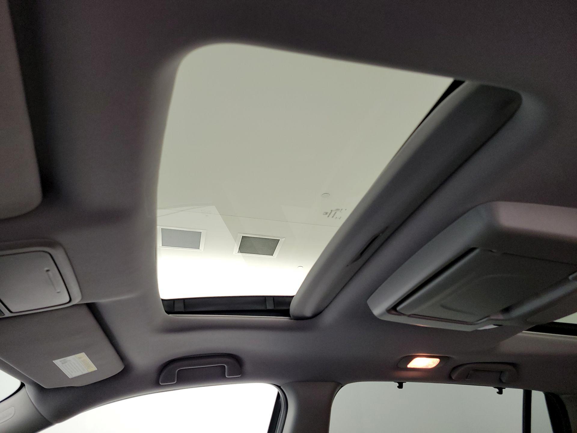 Thumbnail: 2022 Honda Pilot - 20