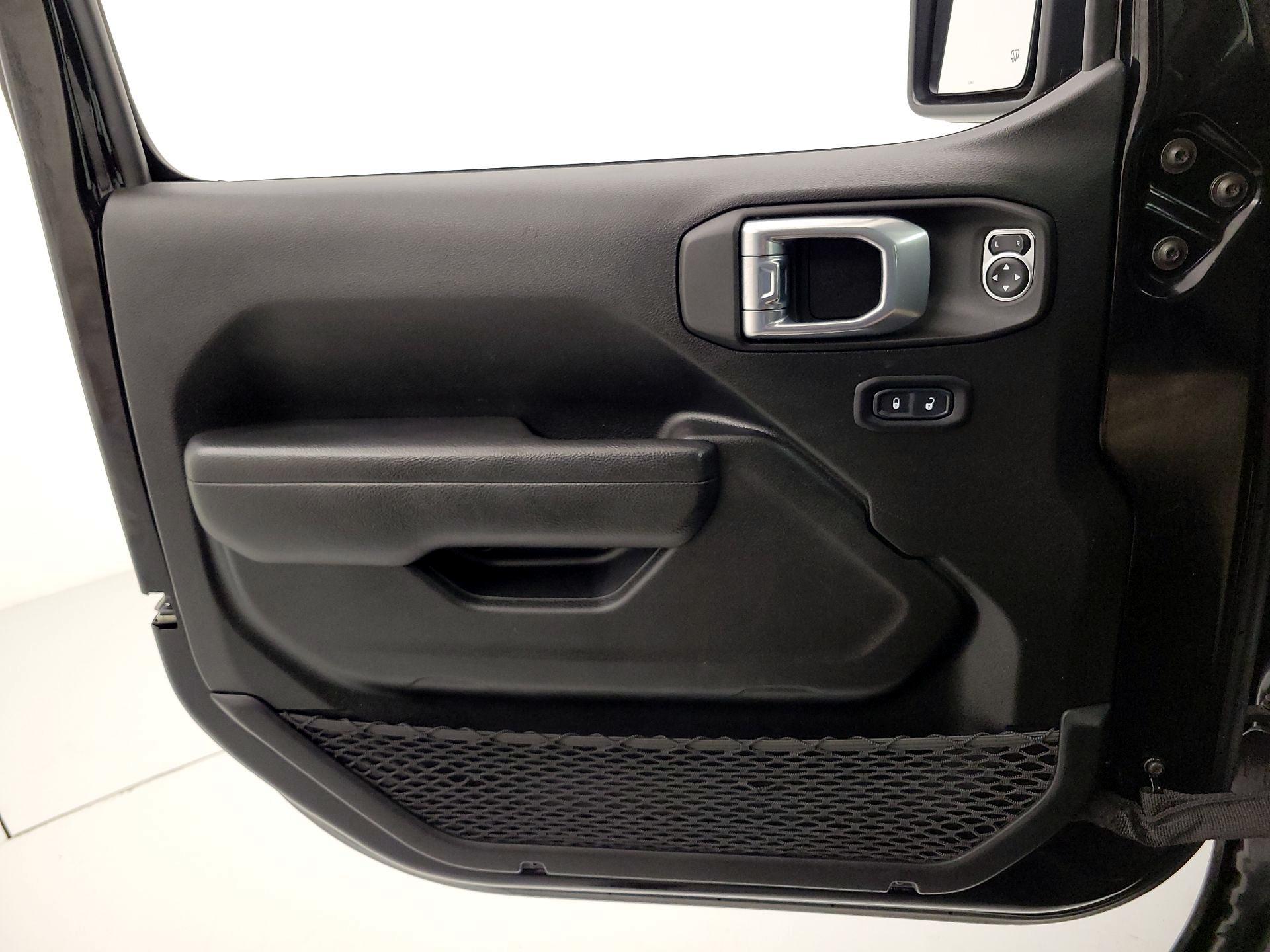 Thumbnail: 2022 Jeep Wrangler - 12