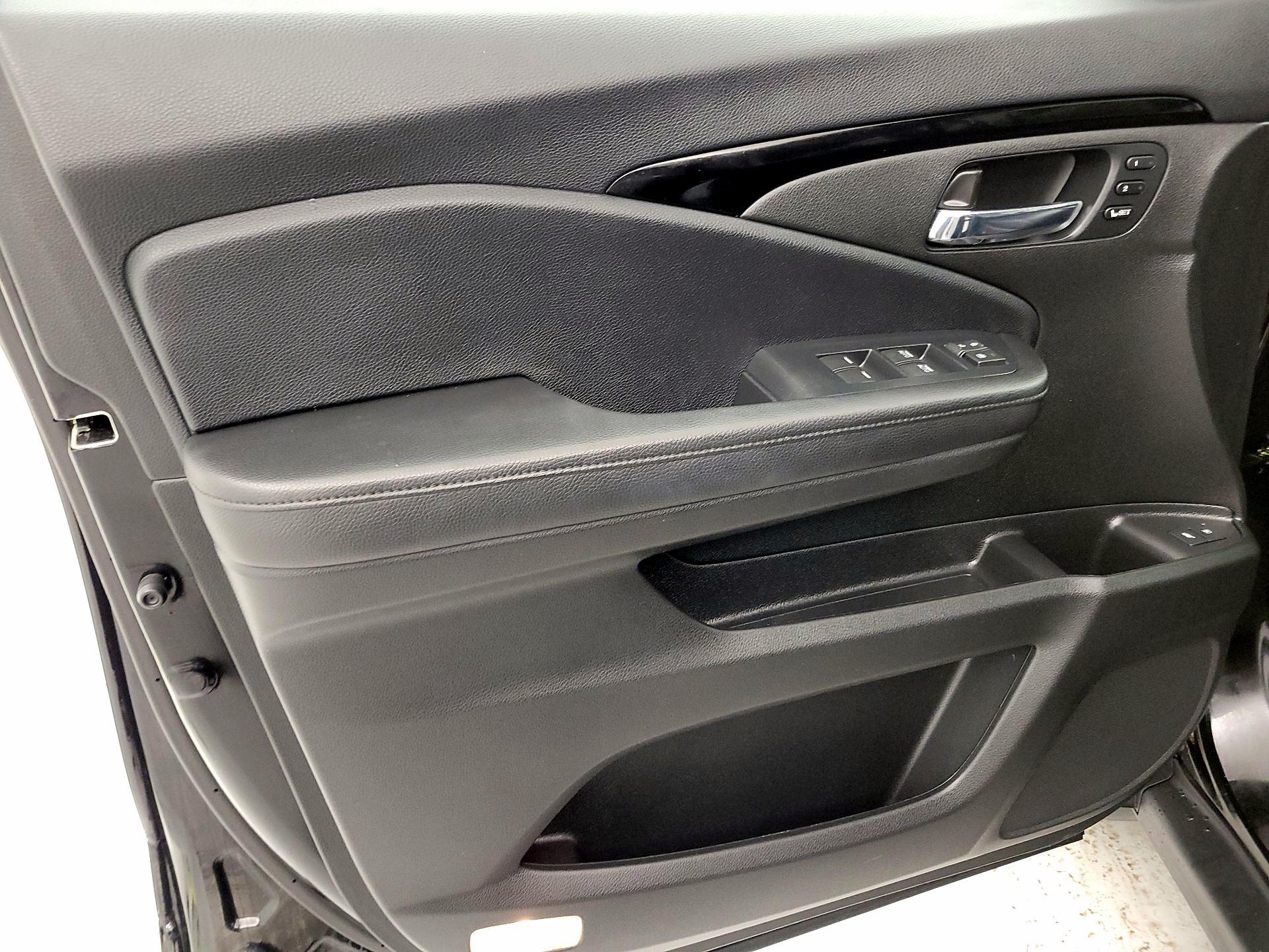 Thumbnail: 2022 Honda Pilot - 12