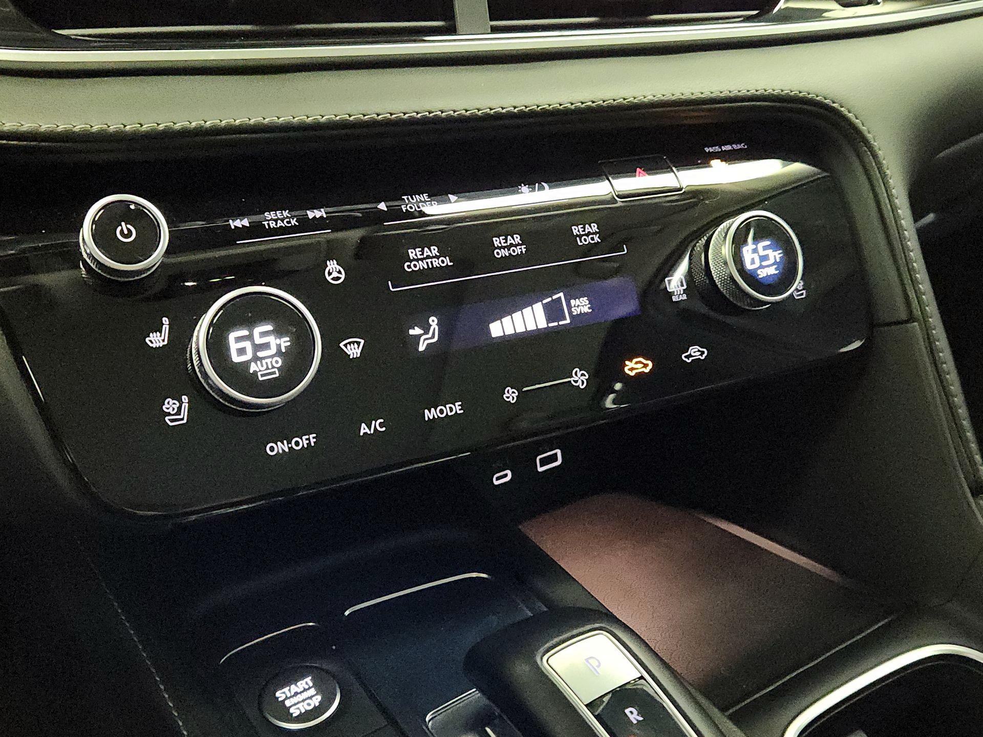 Thumbnail: 2022 INFINITI QX60 - 17