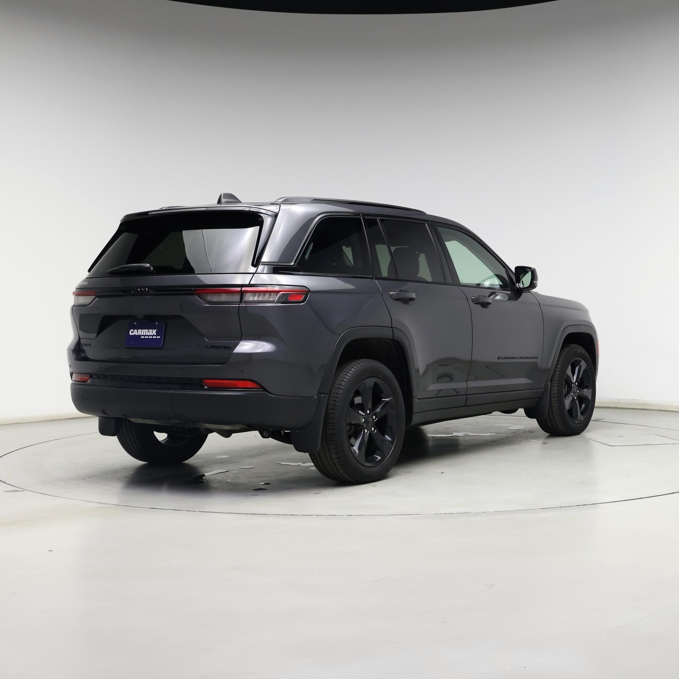 Thumbnail: 2023 Jeep Grand Cherokee - 8