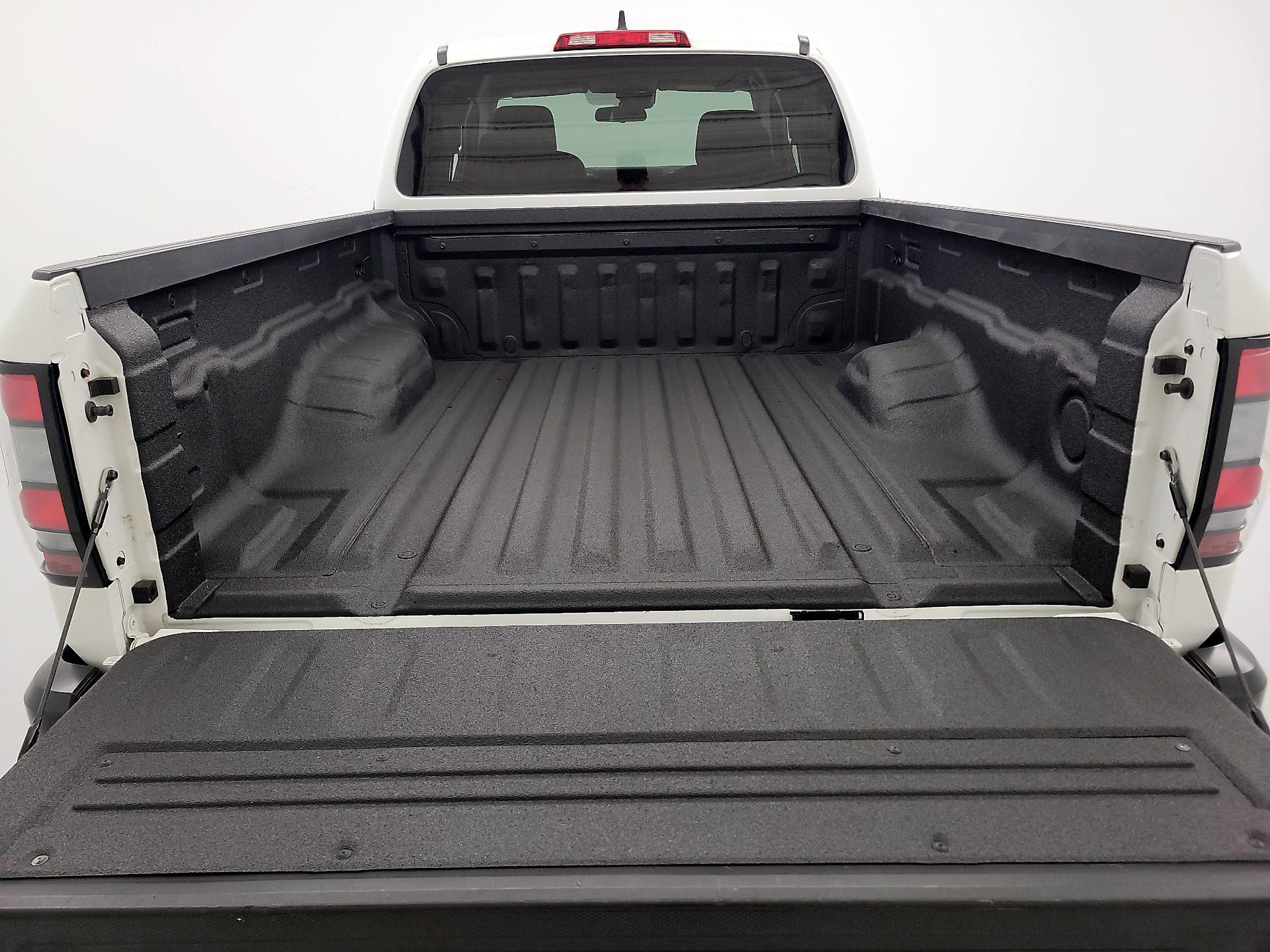 Thumbnail: 2022 Nissan Frontier - 20