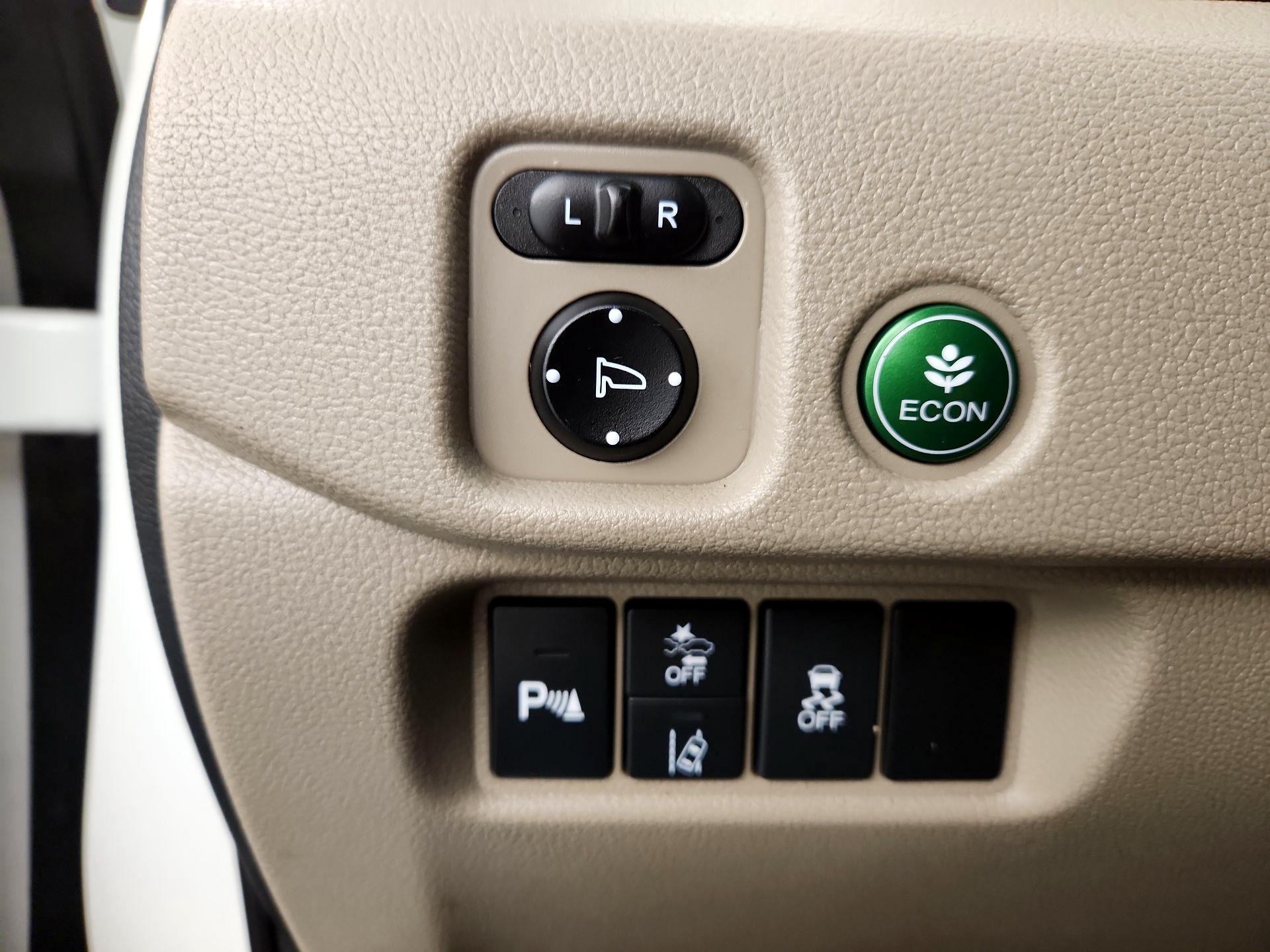 Thumbnail: 2020 Honda Pilot - 13