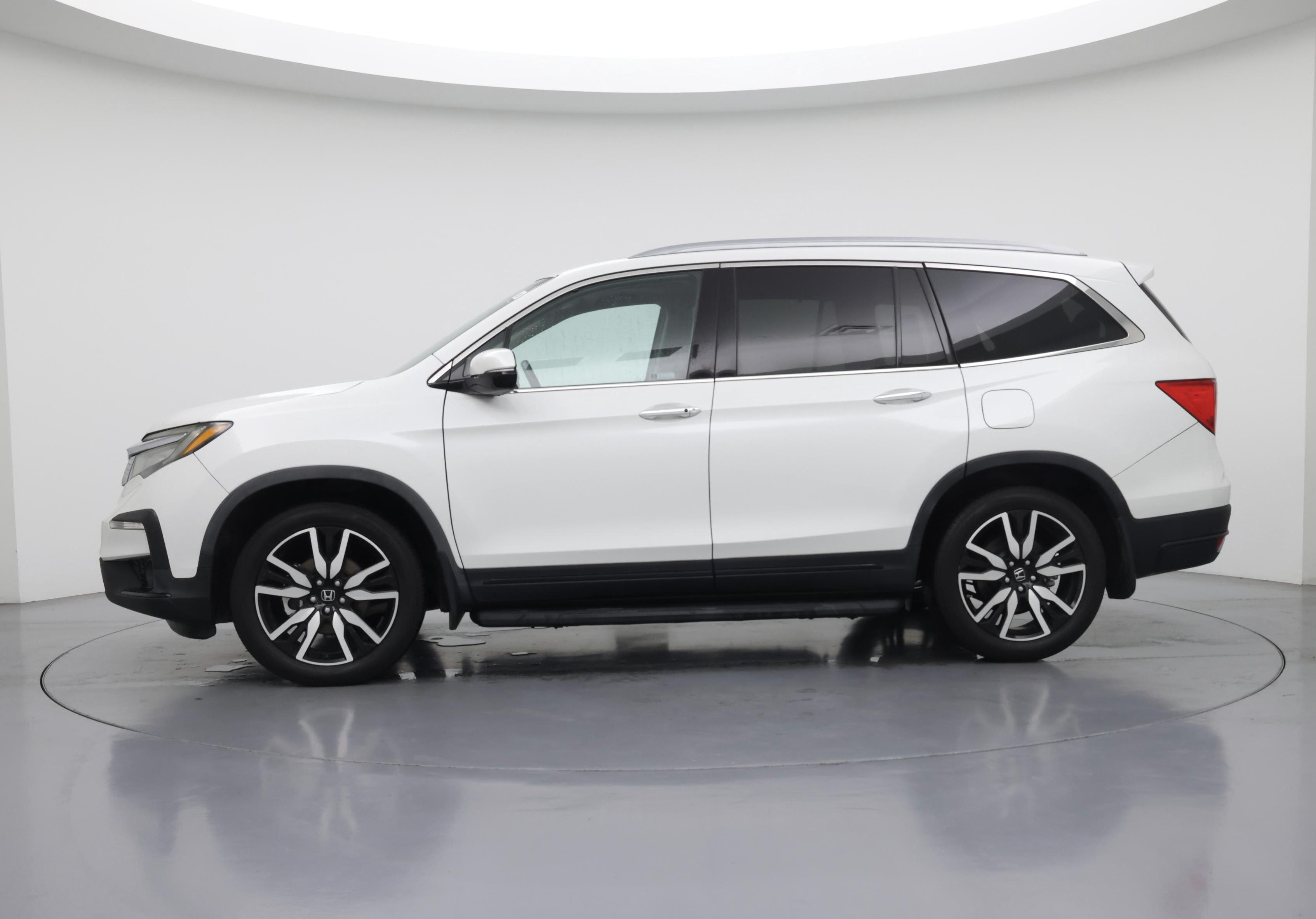 Thumbnail: 2020 Honda Pilot - 3