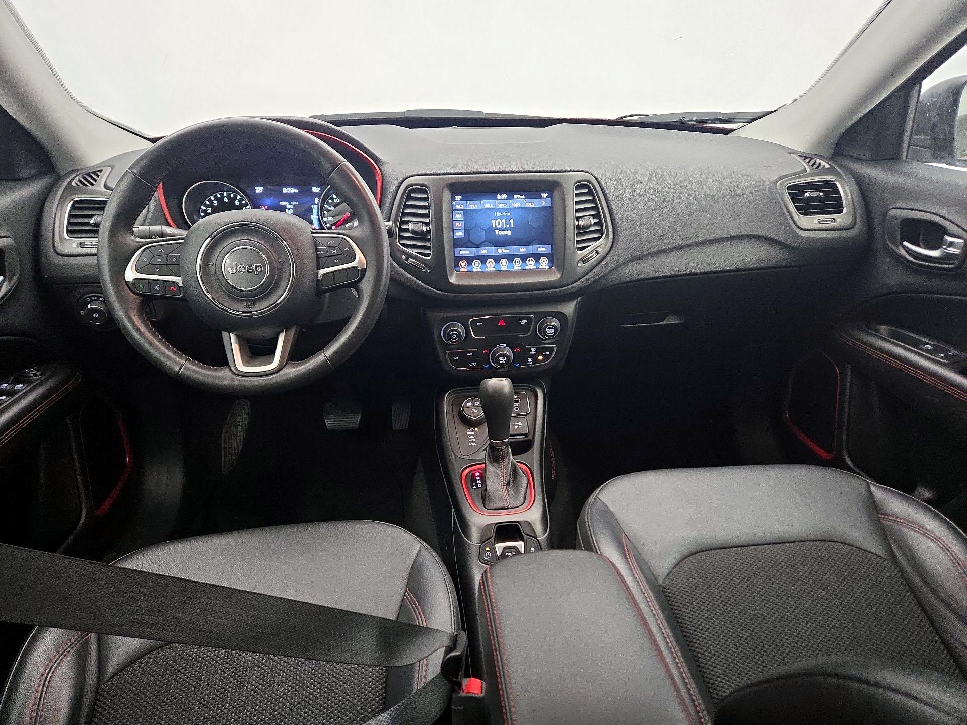 Thumbnail: 2019 Jeep Compass - 9