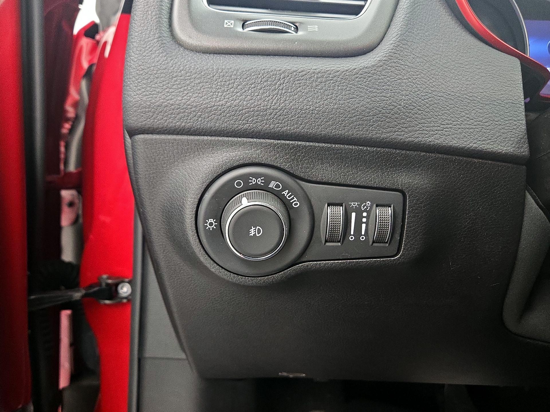 Thumbnail: 2019 Jeep Compass - 13