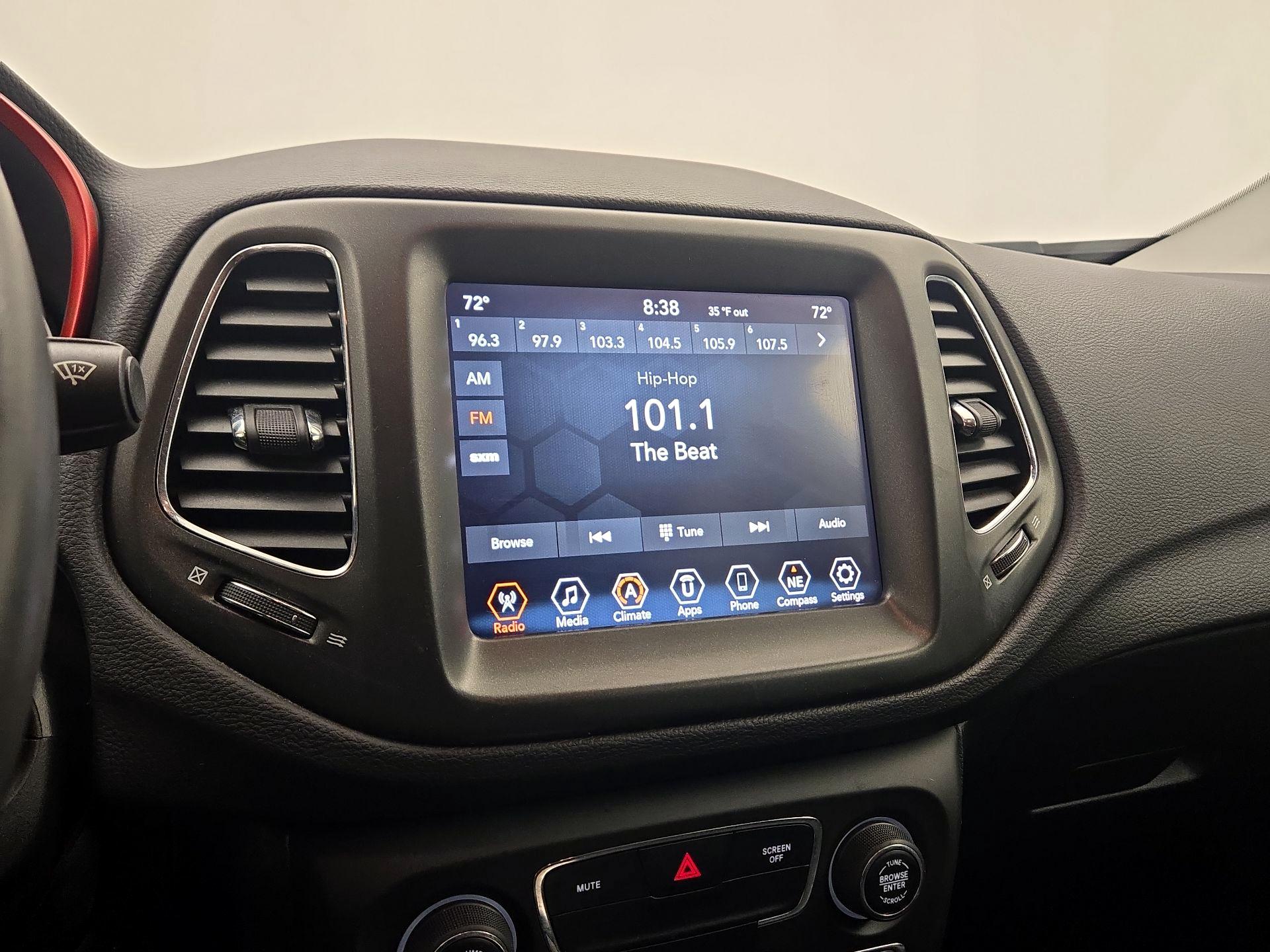 Thumbnail: 2019 Jeep Compass - 15