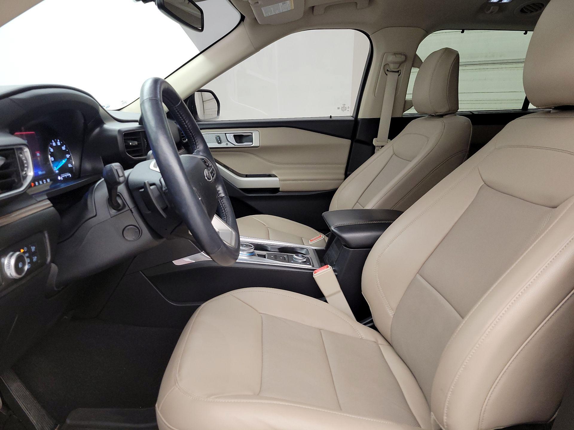 Thumbnail: 2021 Ford Explorer - 11