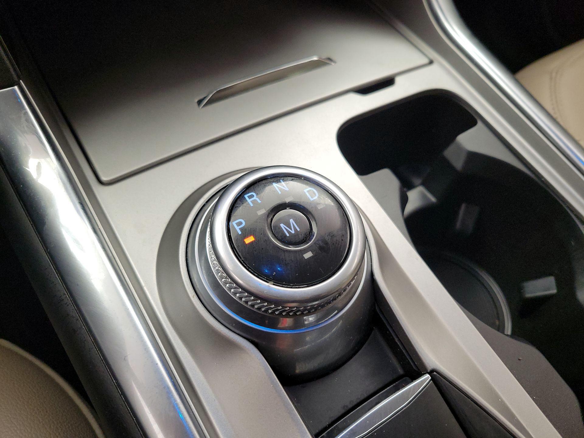 Thumbnail: 2021 Ford Explorer - 18