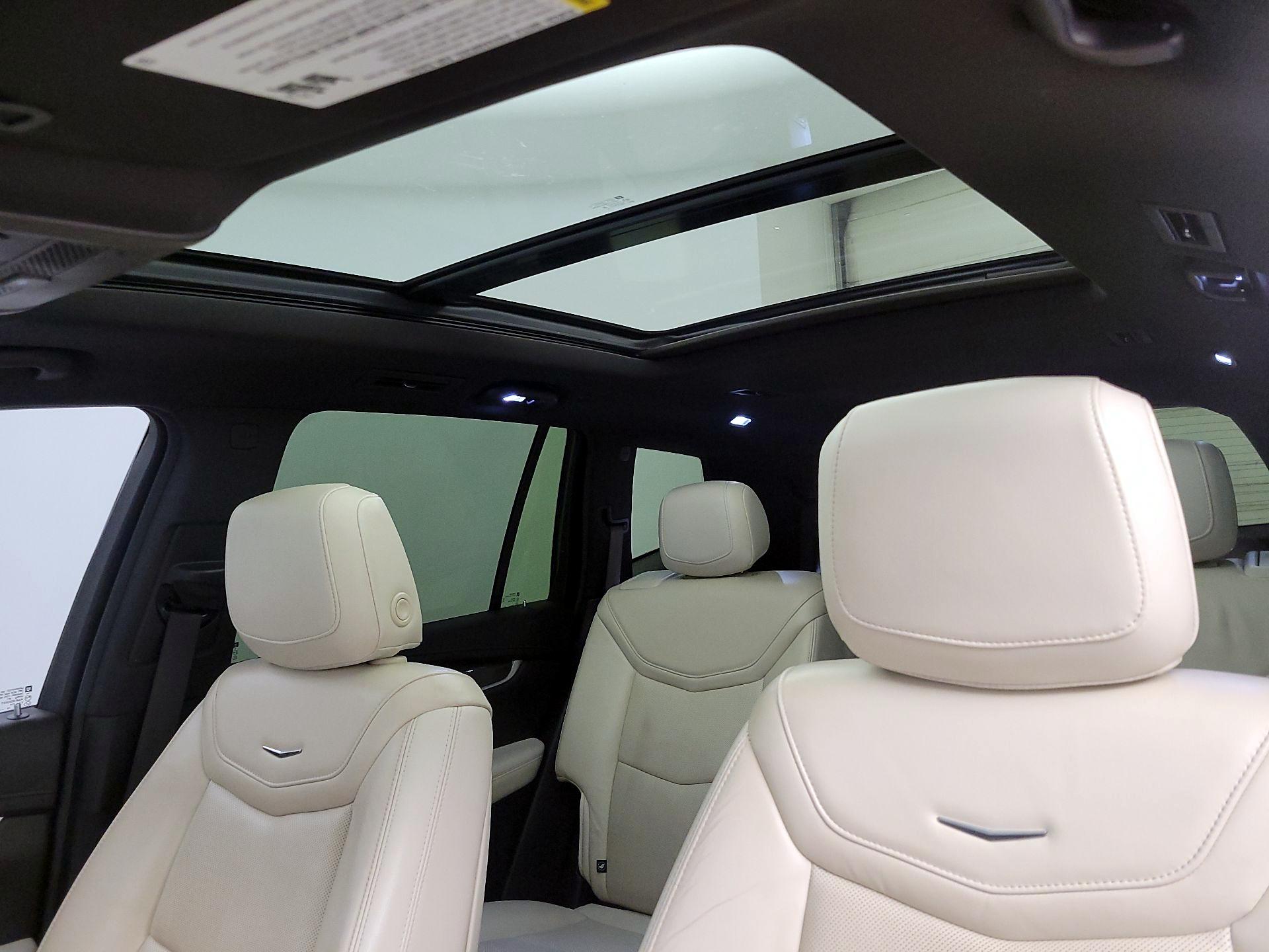 Thumbnail: 2020 Cadillac XT6 - 20