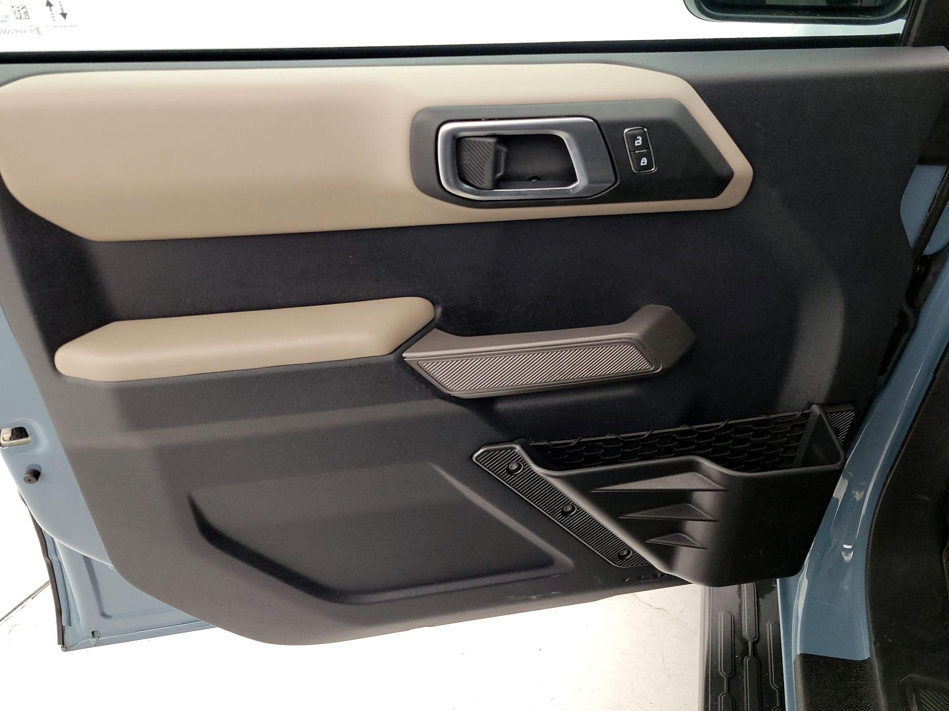 Thumbnail: 2022 Ford Bronco - 12