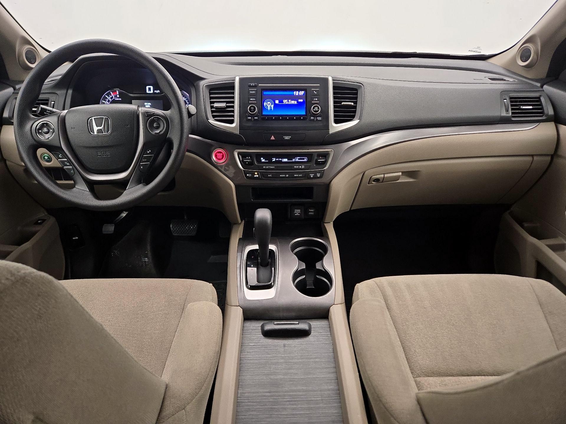 Thumbnail: 2018 Honda Pilot - 9