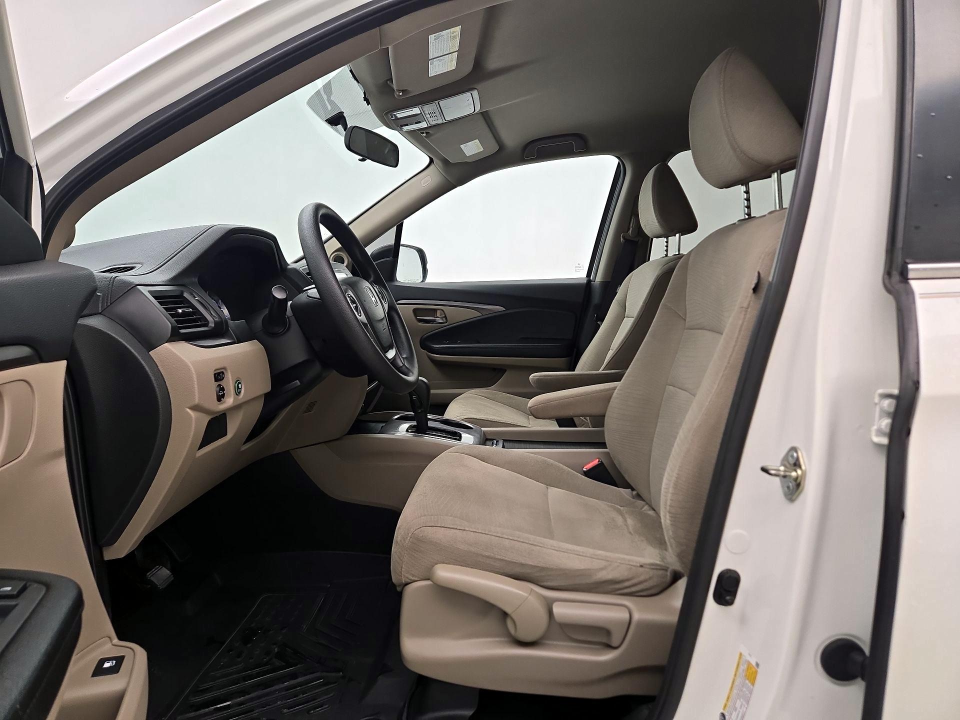 Thumbnail: 2018 Honda Pilot - 11