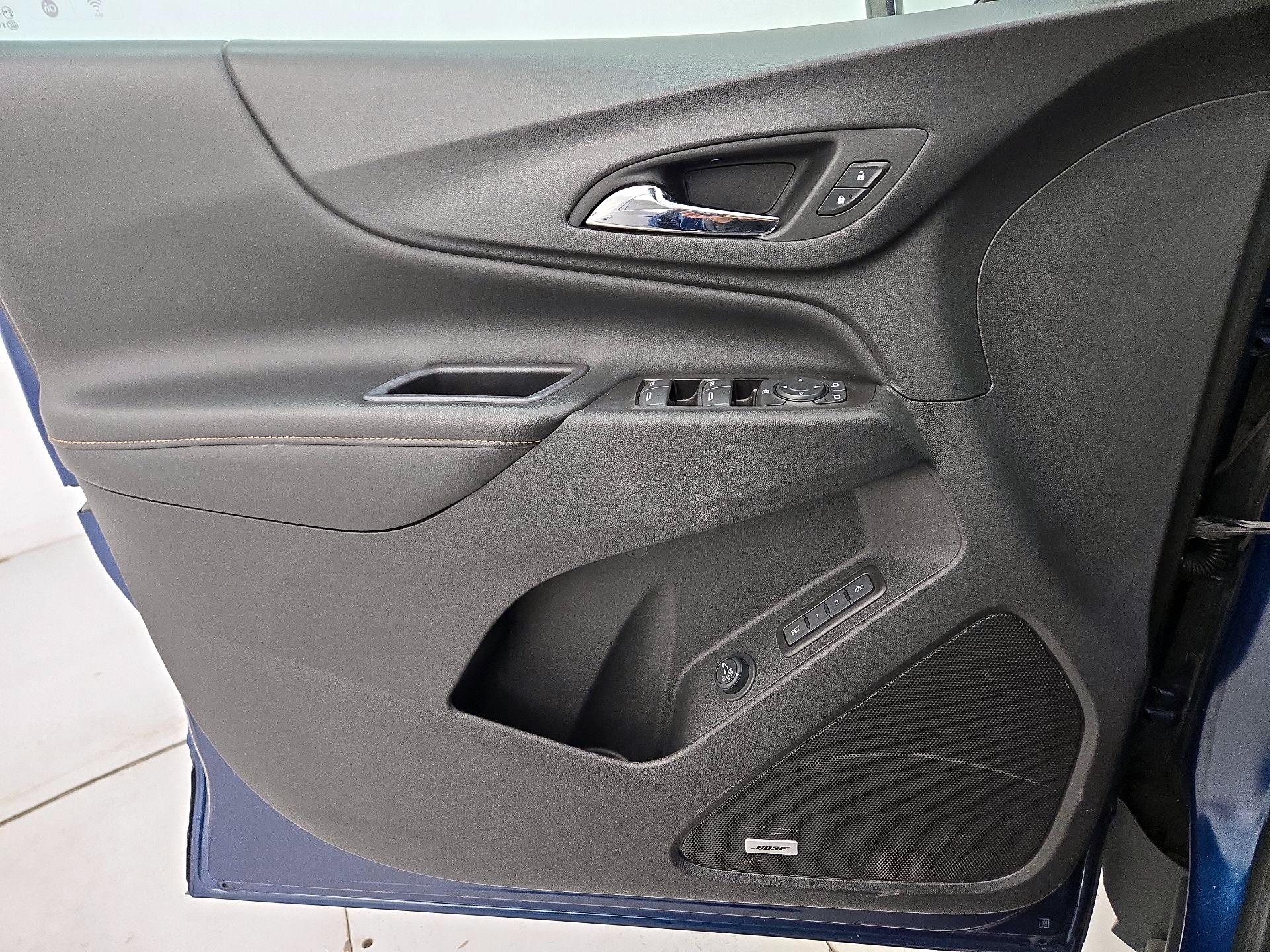 Thumbnail: 2019 Chevrolet Equinox - 12