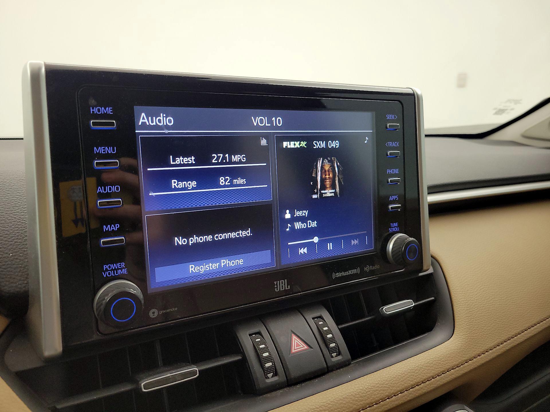 Thumbnail: 2021 Toyota RAV4 - 15