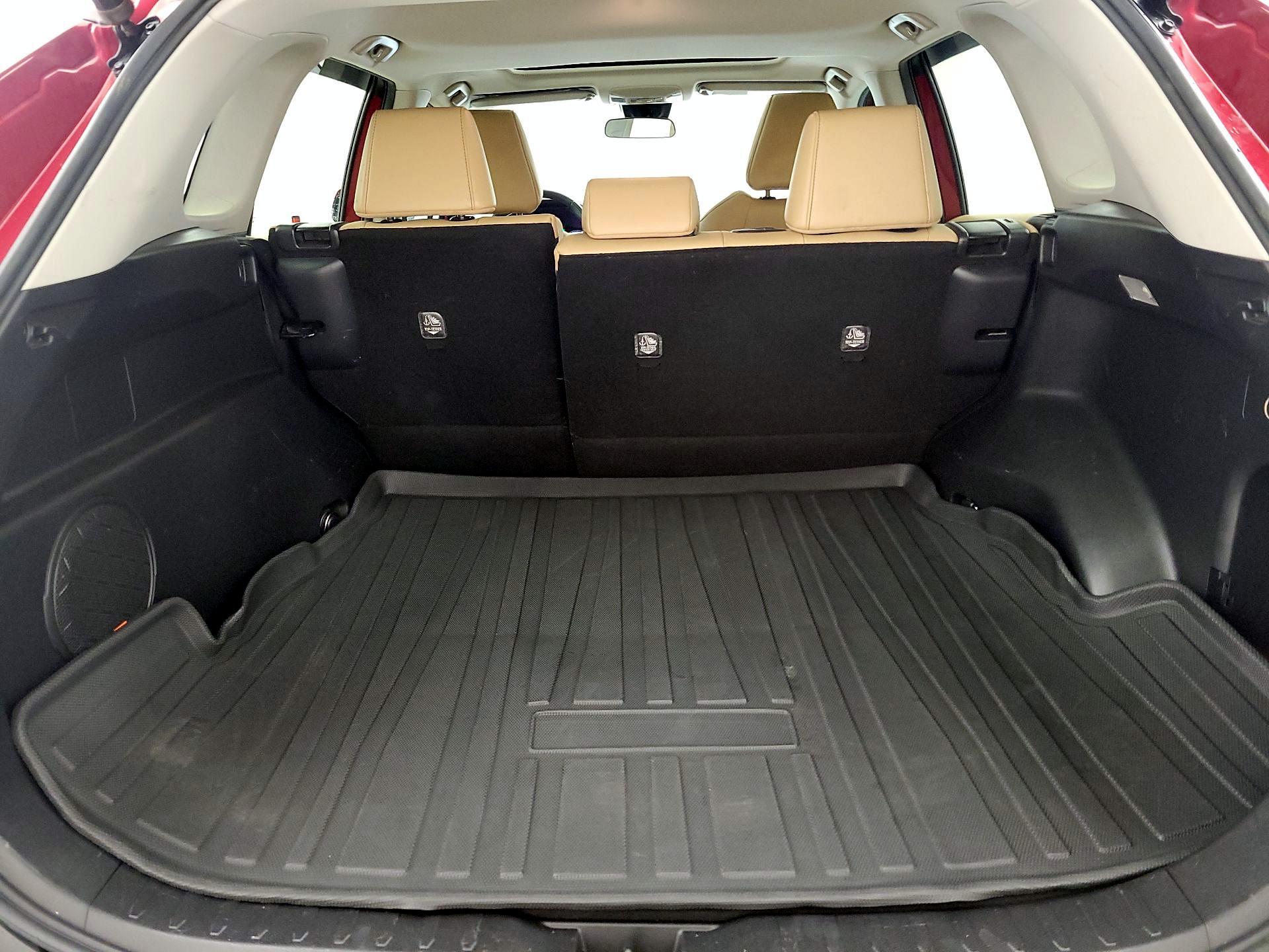 Thumbnail: 2021 Toyota RAV4 - 20