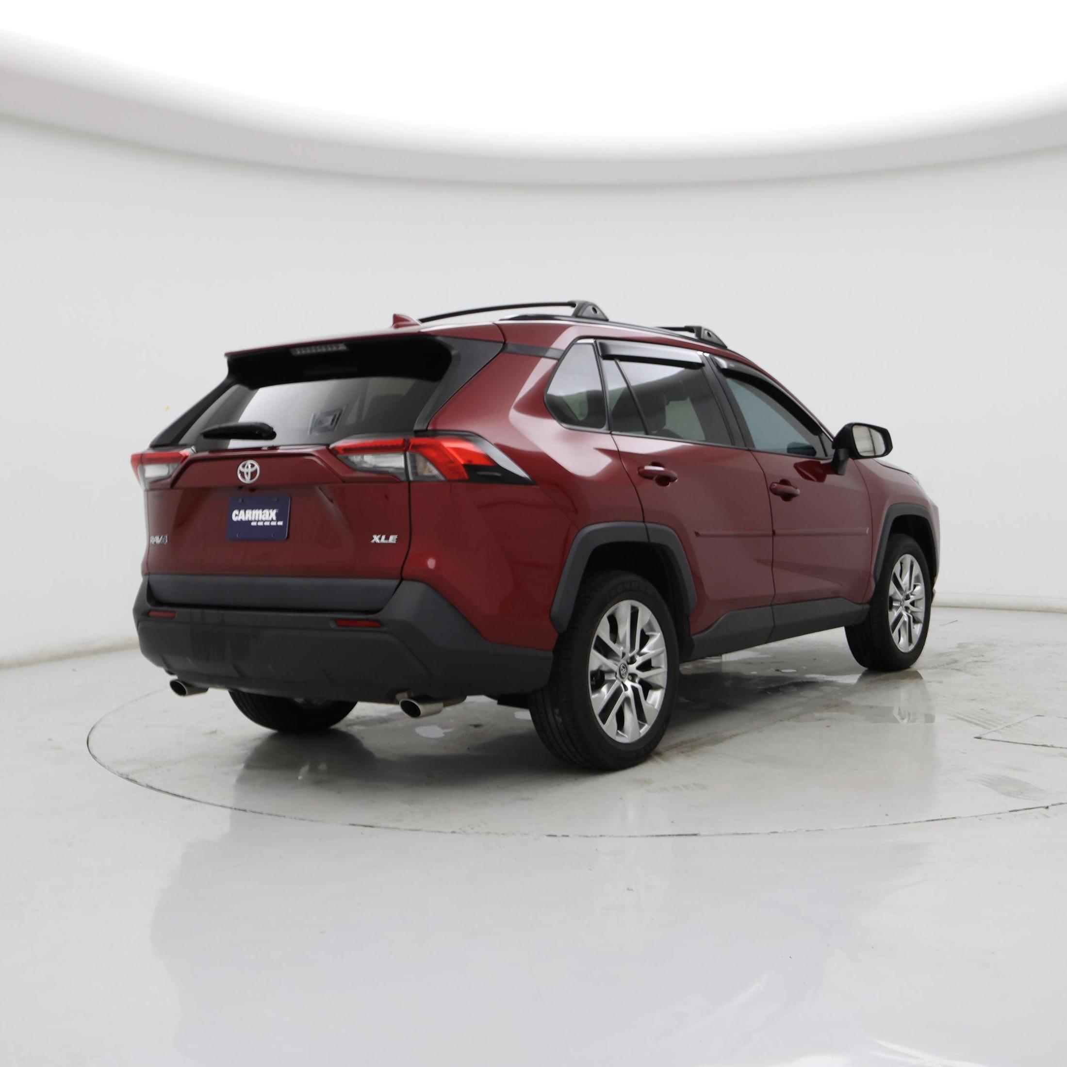 Thumbnail: 2021 Toyota RAV4 - 8