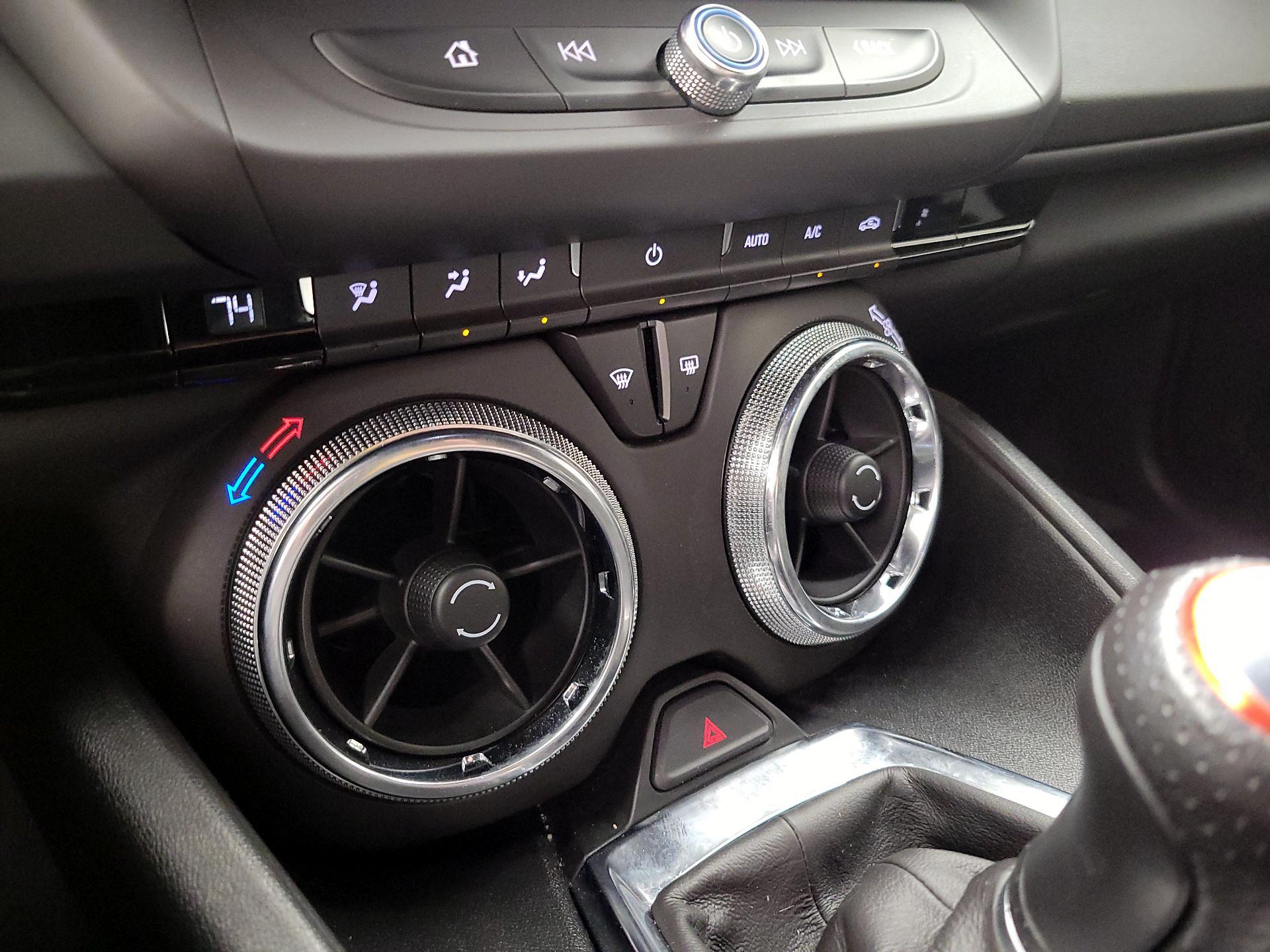 Thumbnail: 2022 Chevrolet Camaro - 15