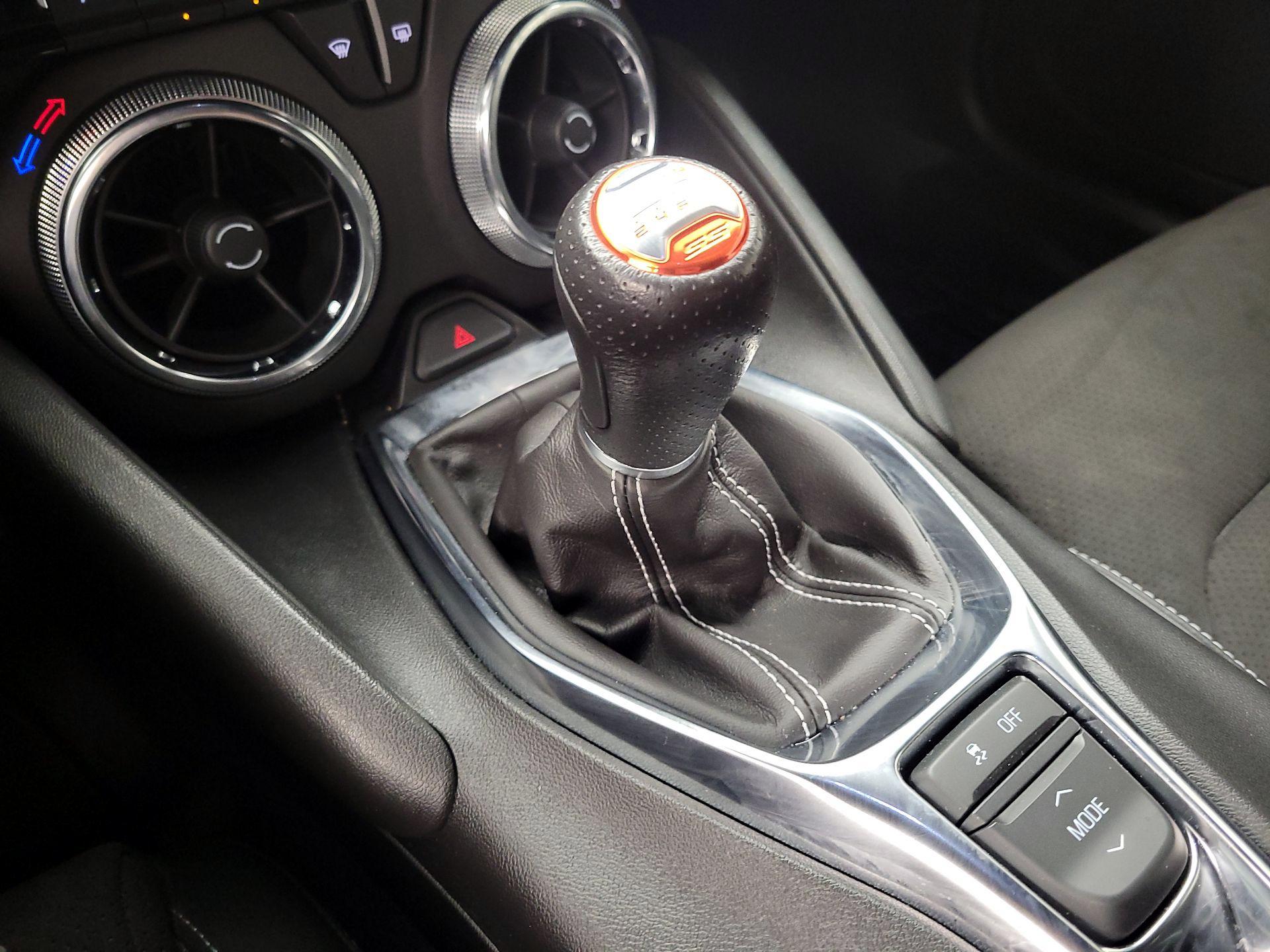 Thumbnail: 2022 Chevrolet Camaro - 16