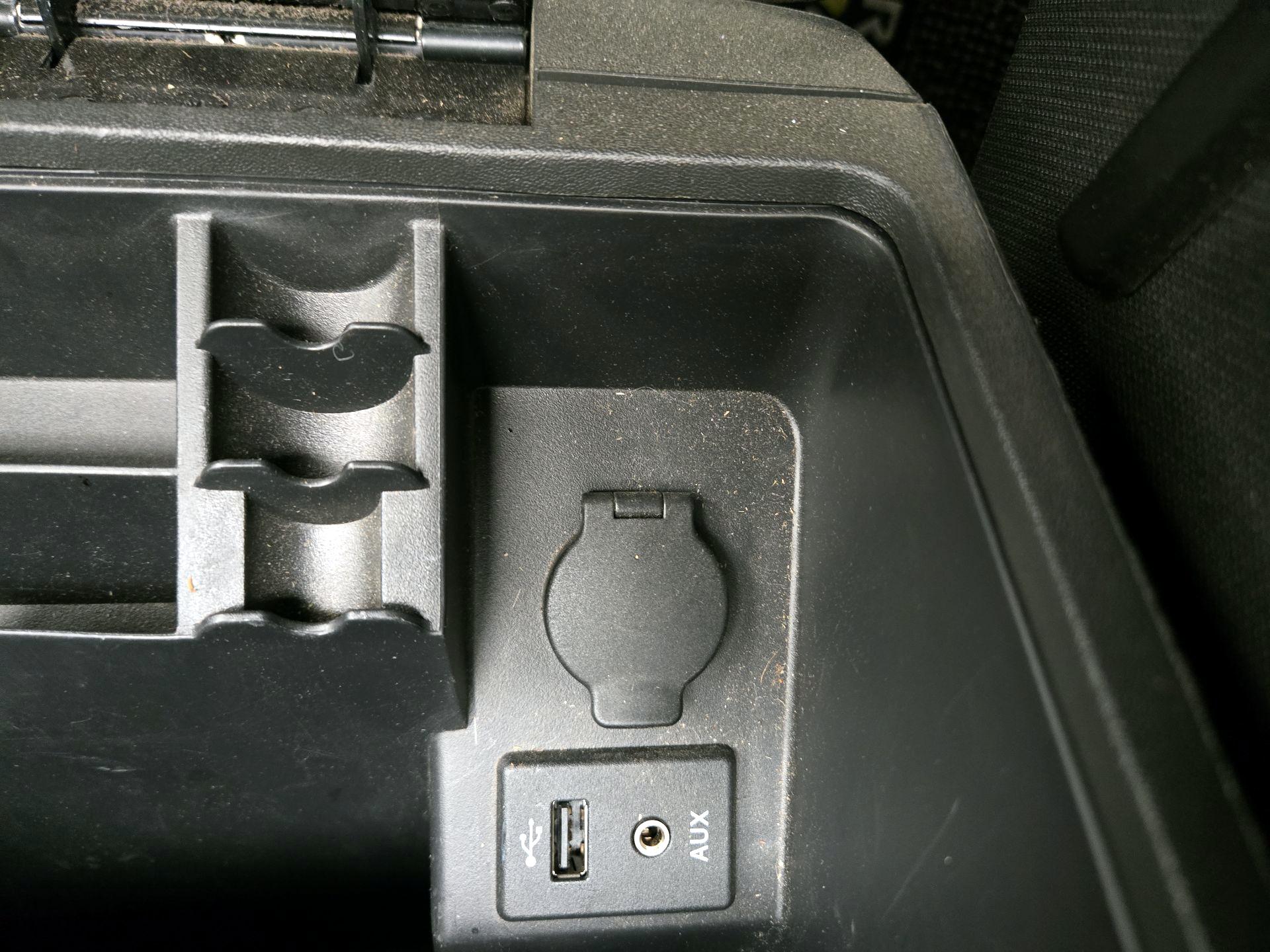 Thumbnail: 2016 Nissan Frontier - 17