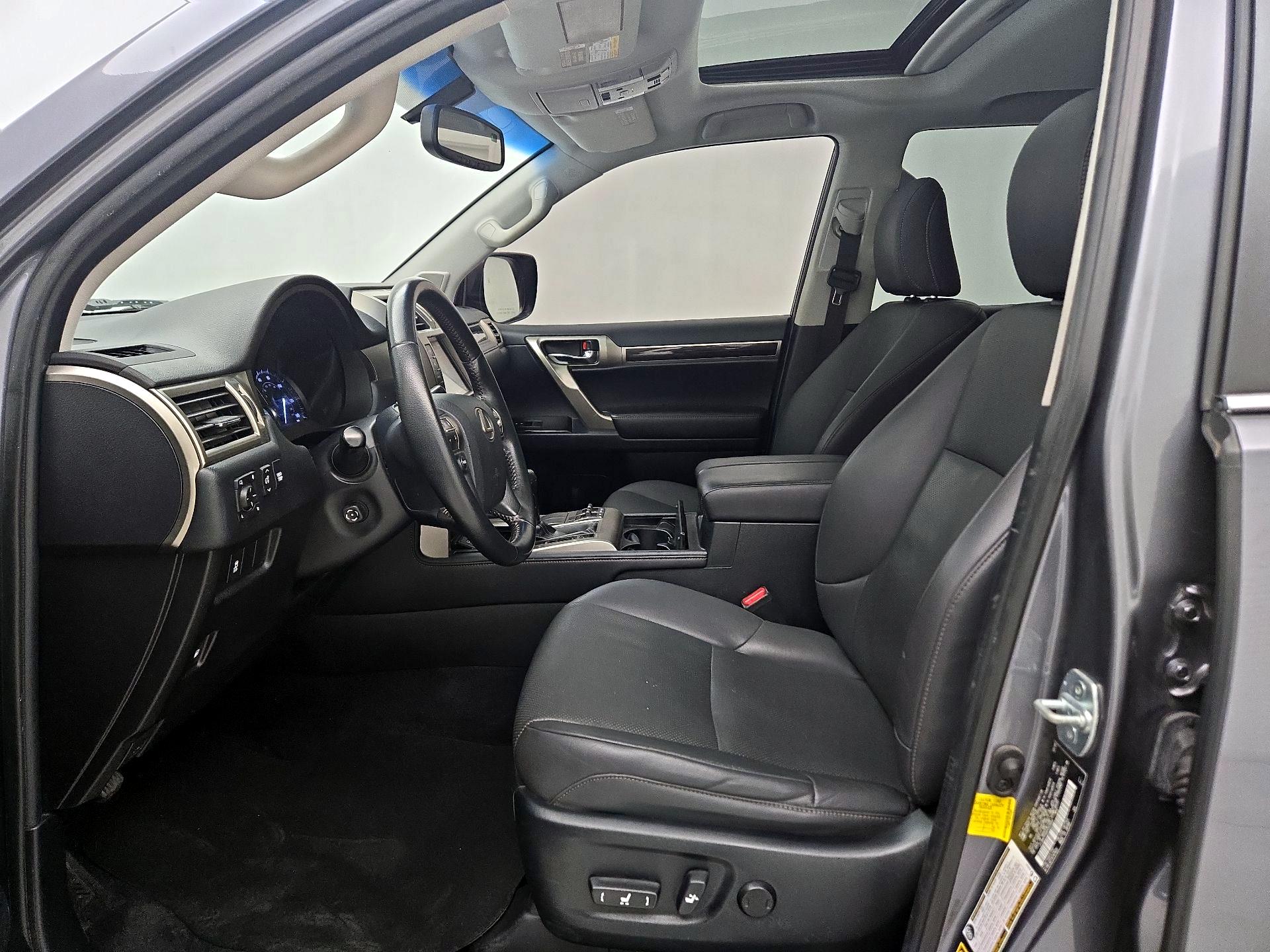 Thumbnail: 2019 Lexus GX - 11