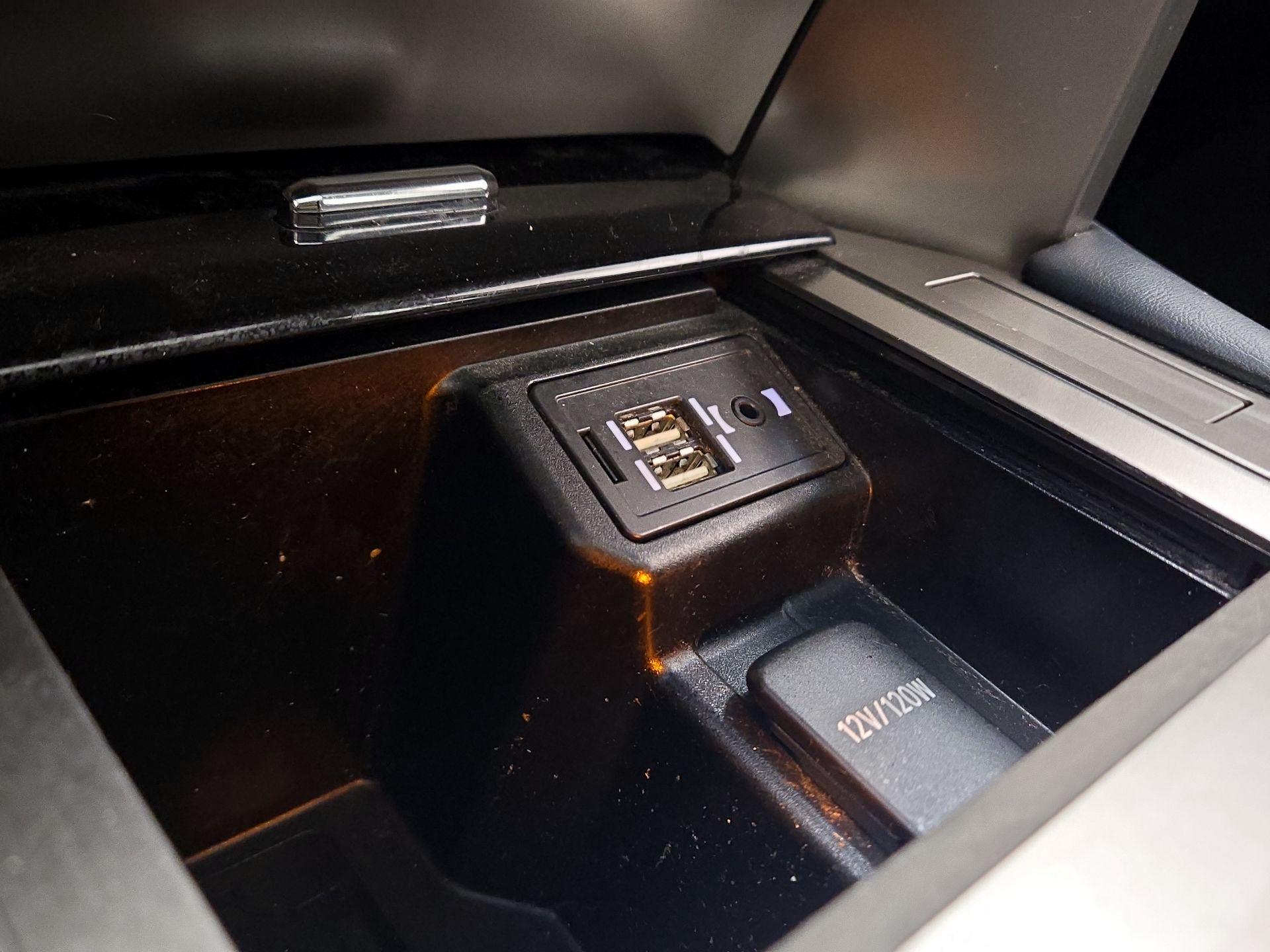 Thumbnail: 2019 Lexus GX - 18