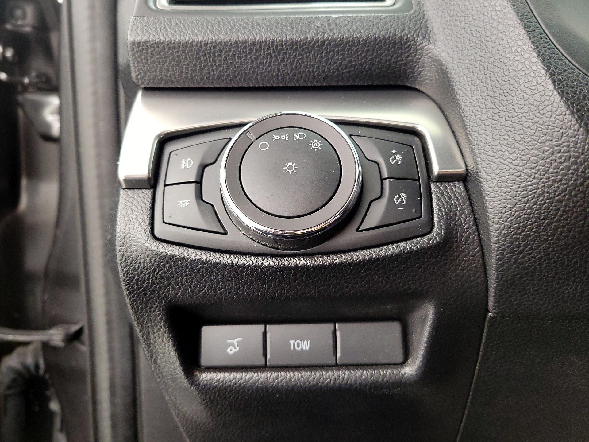 Thumbnail: 2018 Ford Explorer - 13