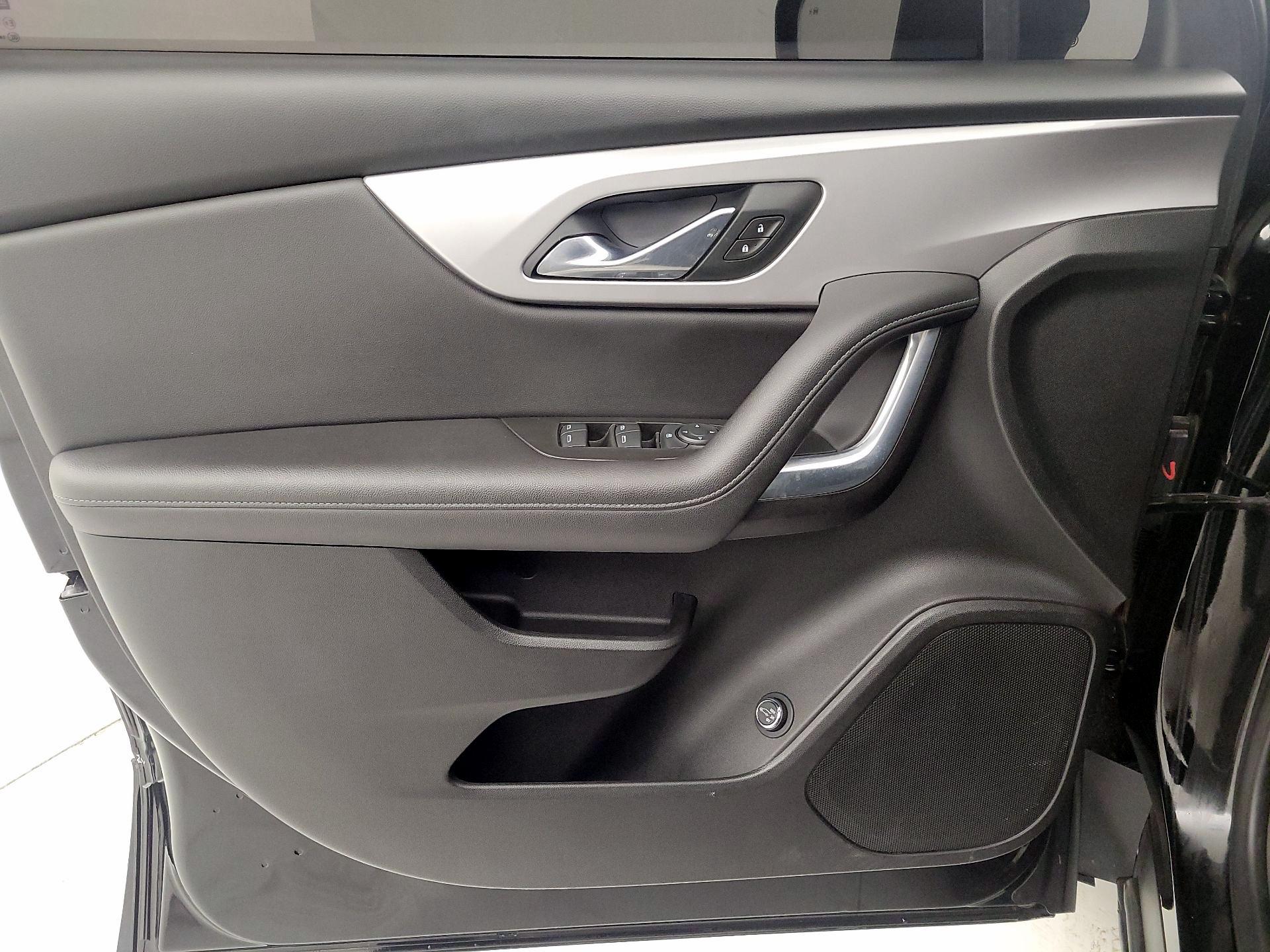 Thumbnail: 2021 Chevrolet Blazer - 12