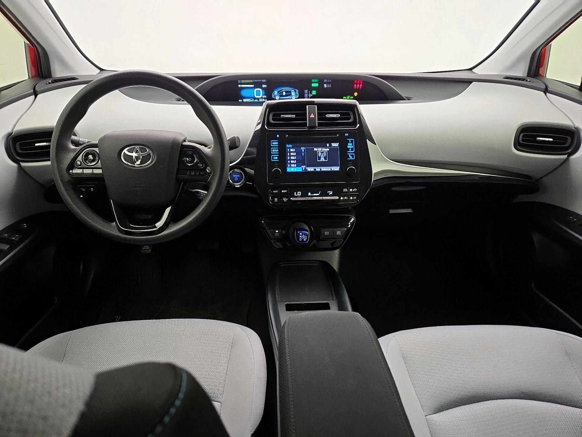 Thumbnail: 2019 Toyota Prius - 9