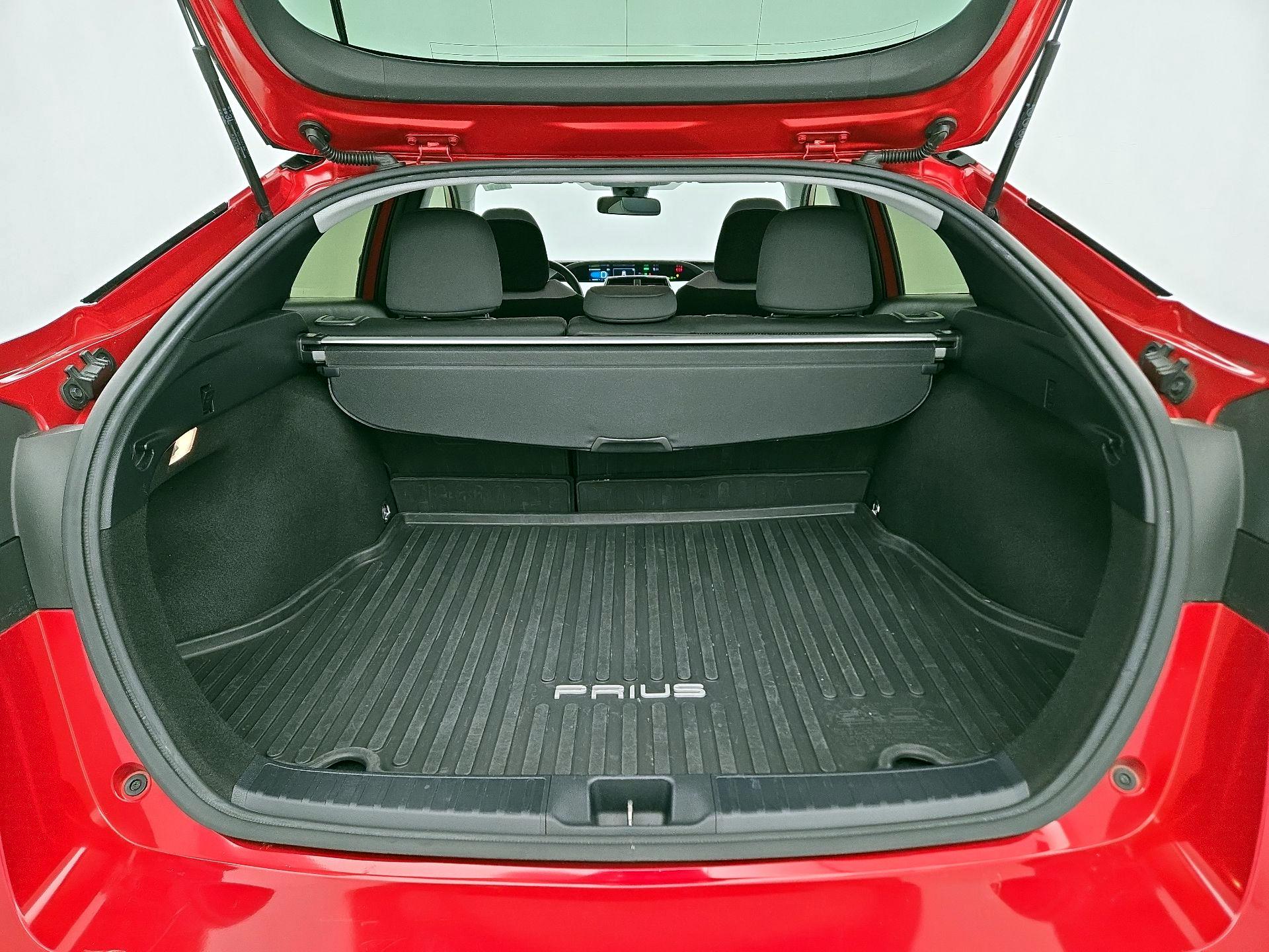 Thumbnail: 2019 Toyota Prius - 20