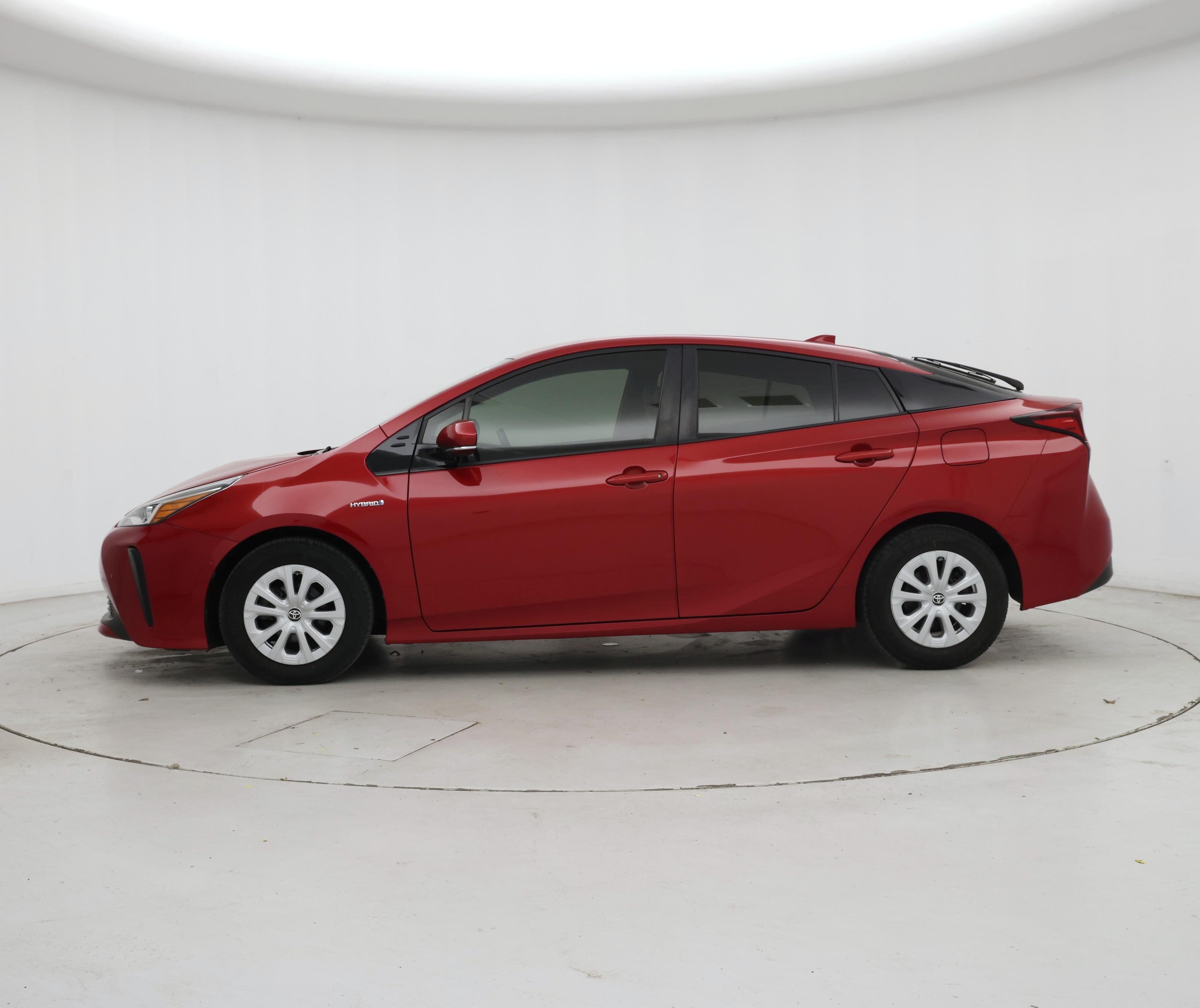 Thumbnail: 2019 Toyota Prius - 3